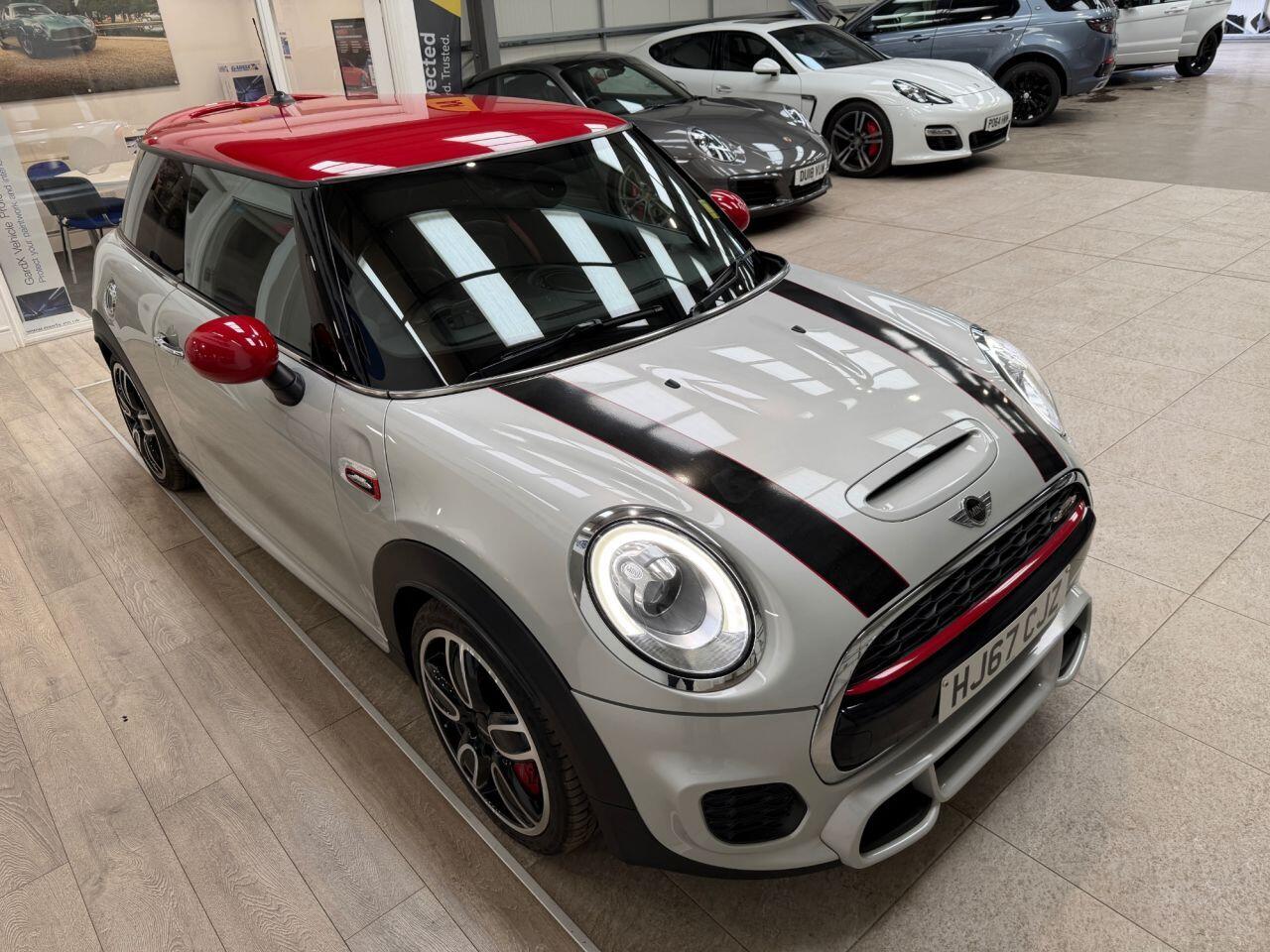 Mini Cooper view 3