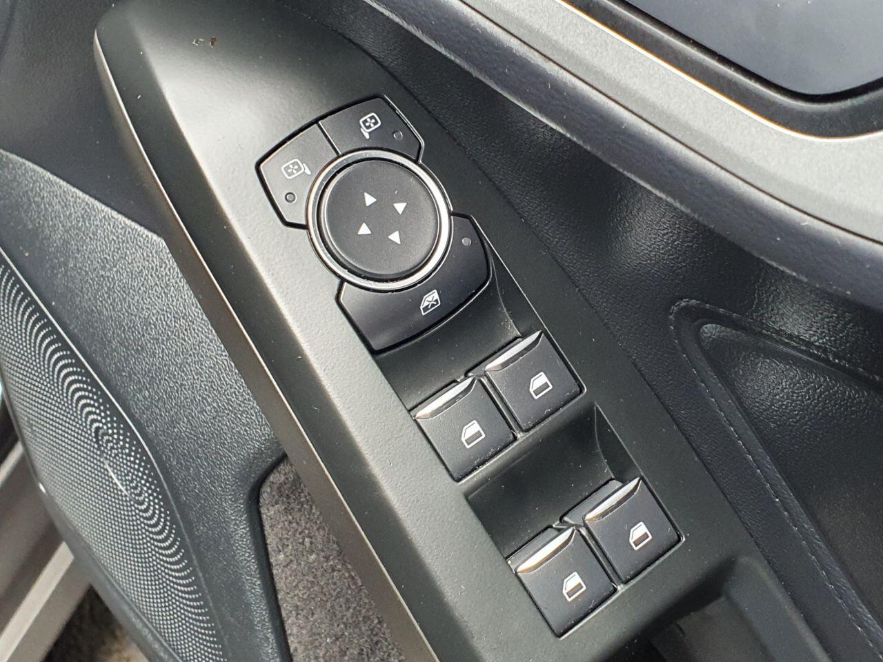 Ford Focus view 30