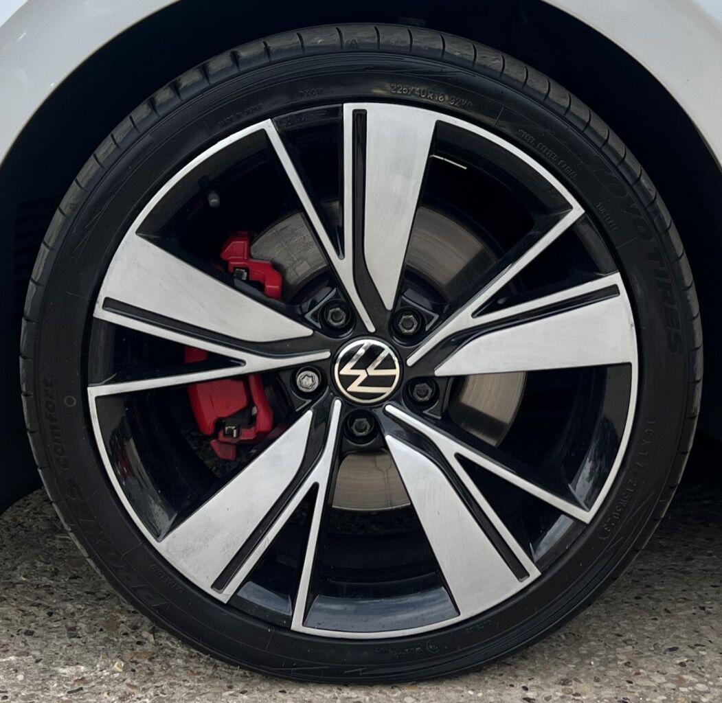 Volkswagen Golf view 12
