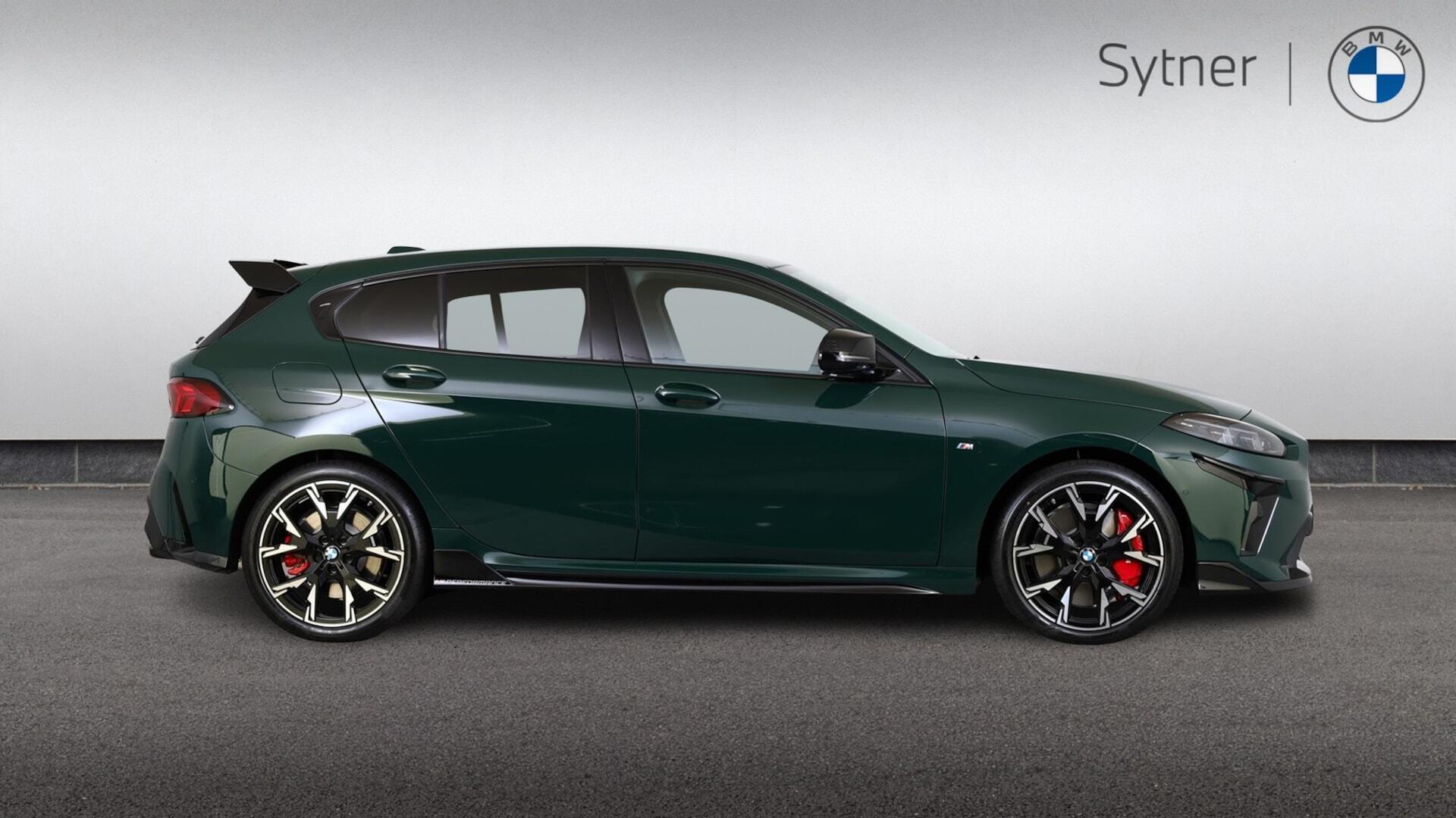 BMW 1 Series view 3