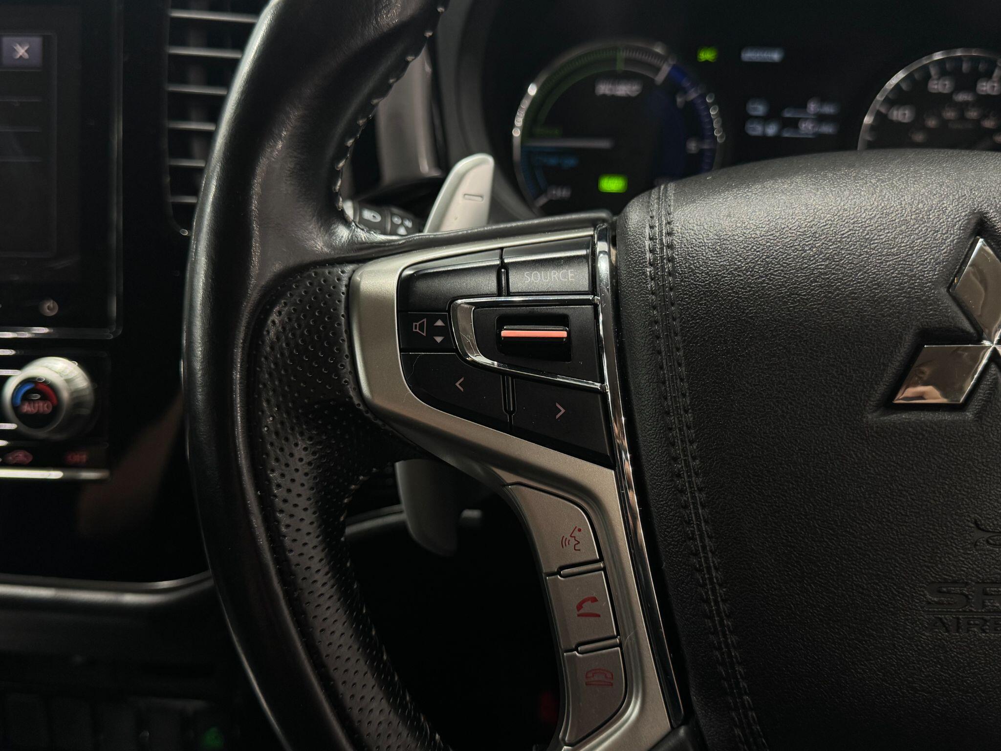 Mitsubishi Outlander view 50