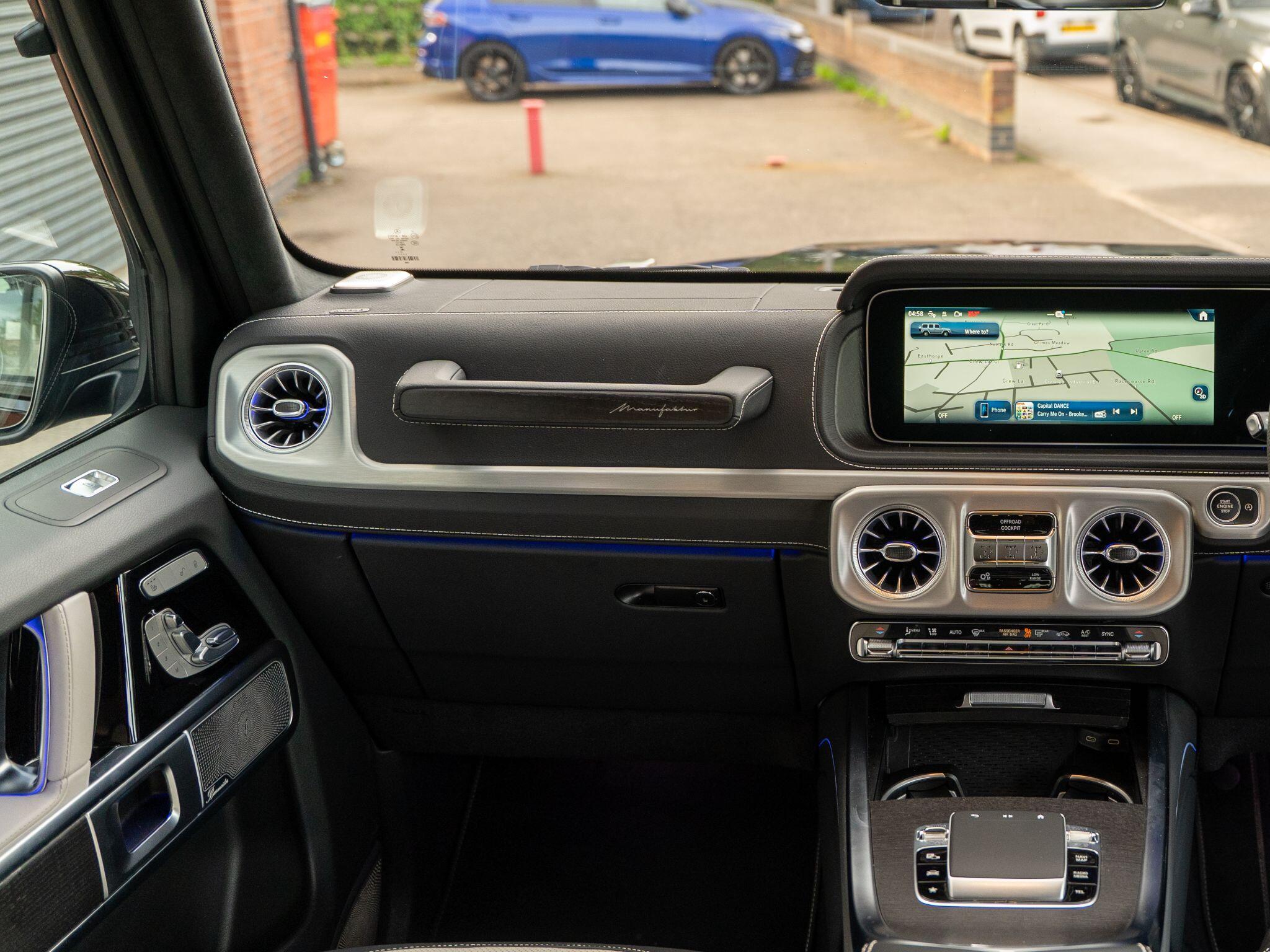 Mercedes-Benz G Class view 51