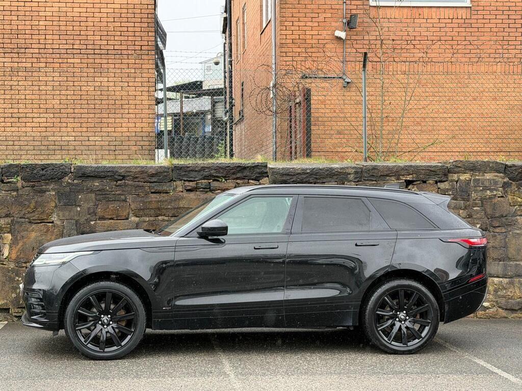 Land Rover Range Rover Velar view 4
