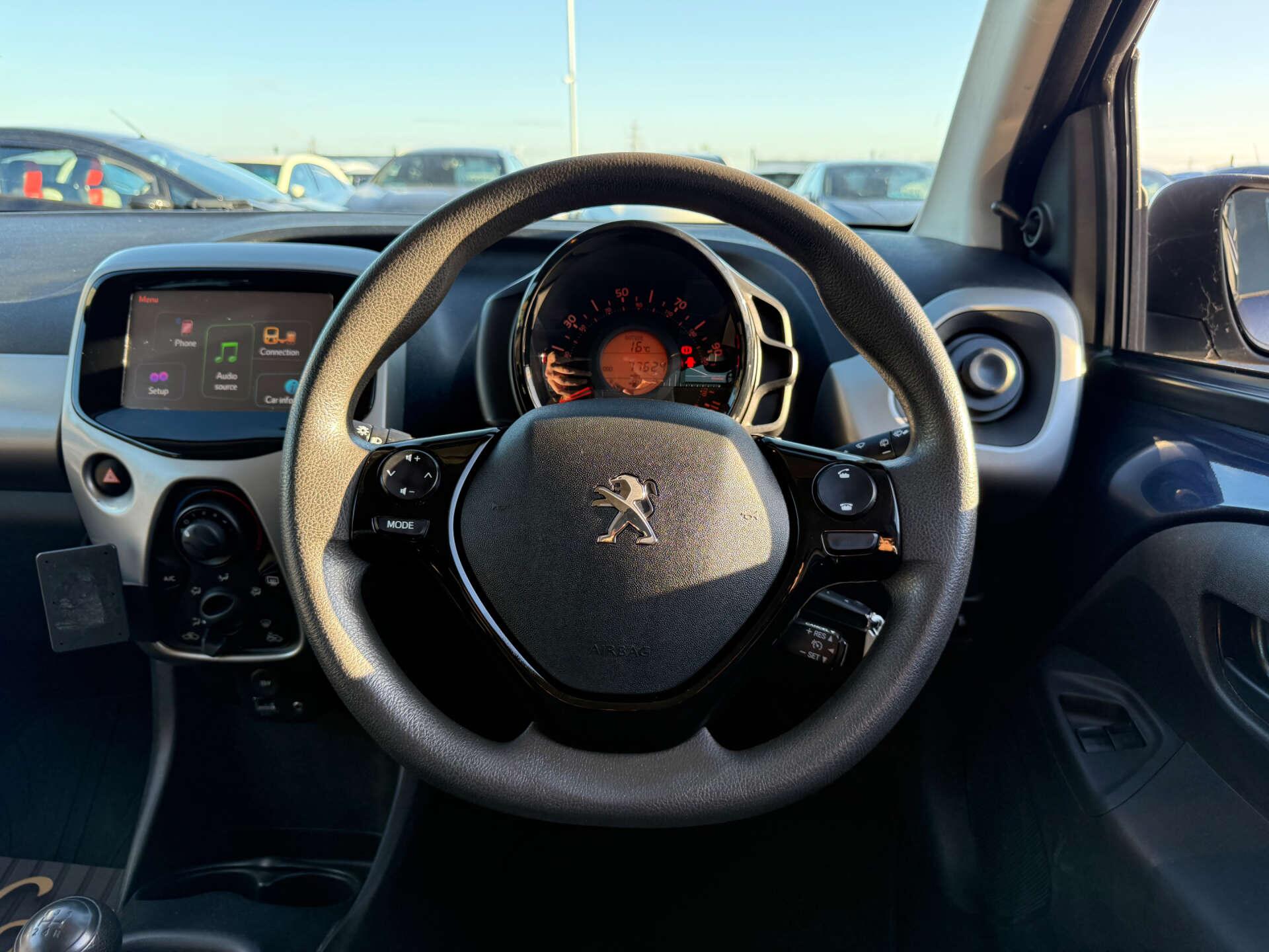 Peugeot 108 view 66