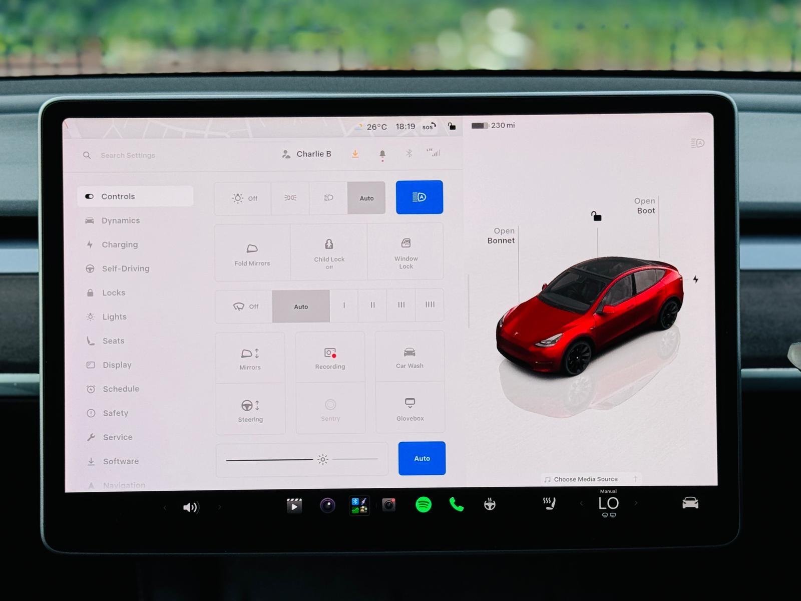 Tesla Model Y view 32