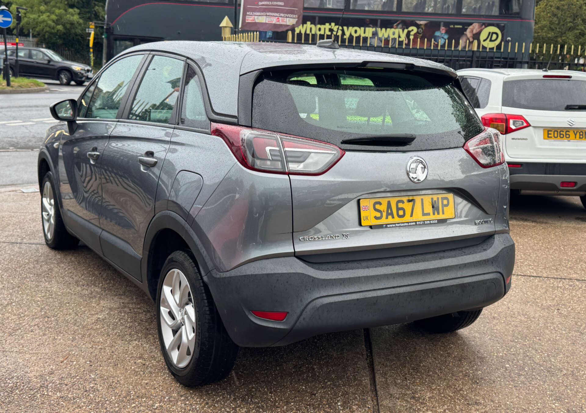 Vauxhall Crossland X view 6