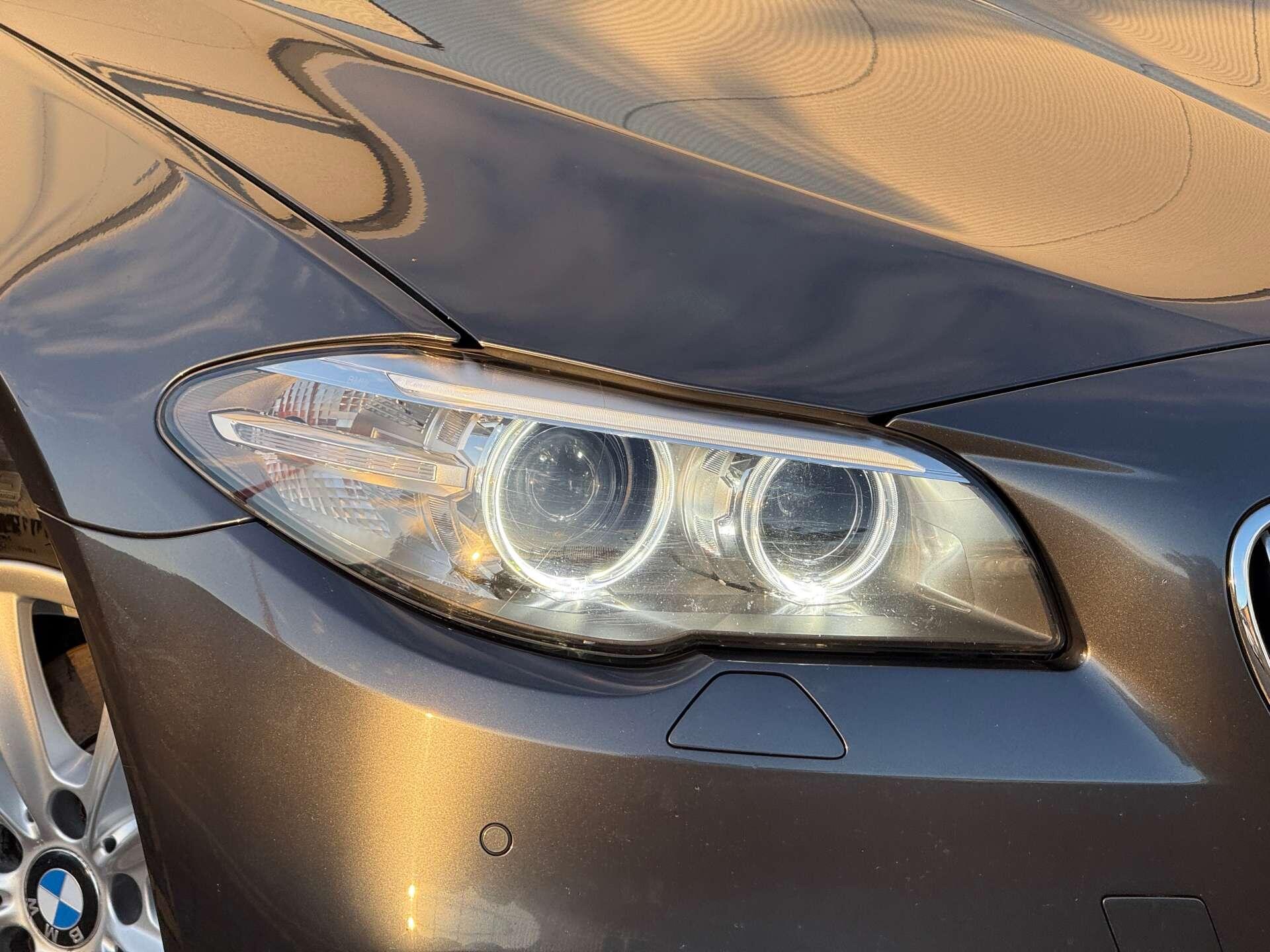 BMW 5 Series view 11