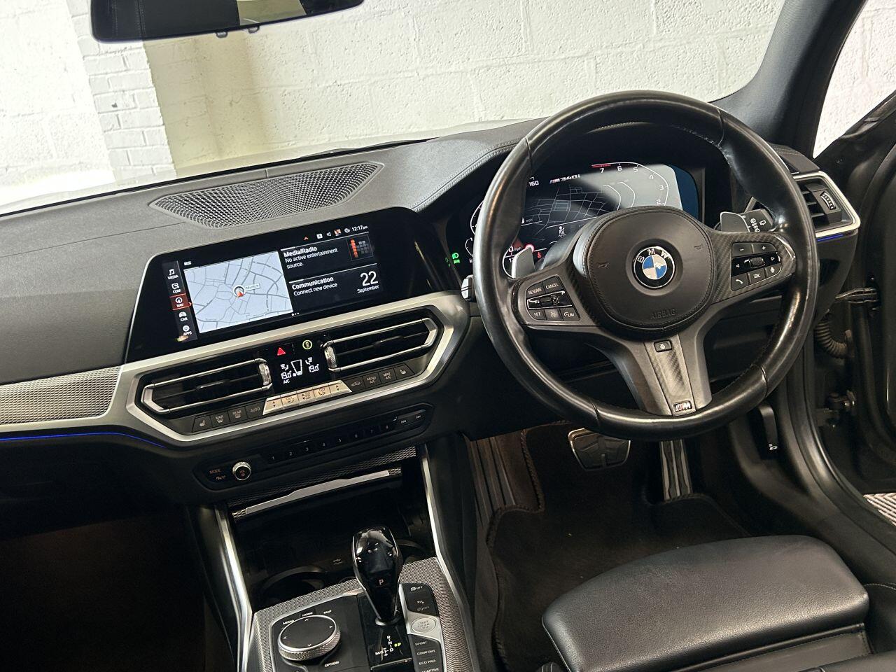 BMW 3 Series view 33
