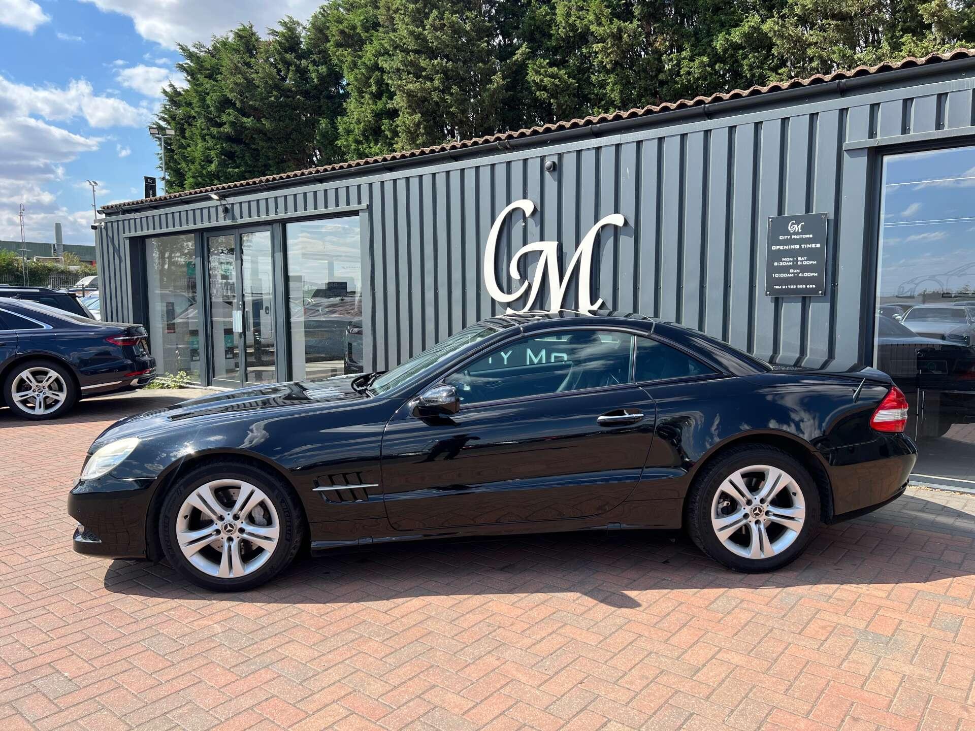 Mercedes-Benz SL view 17