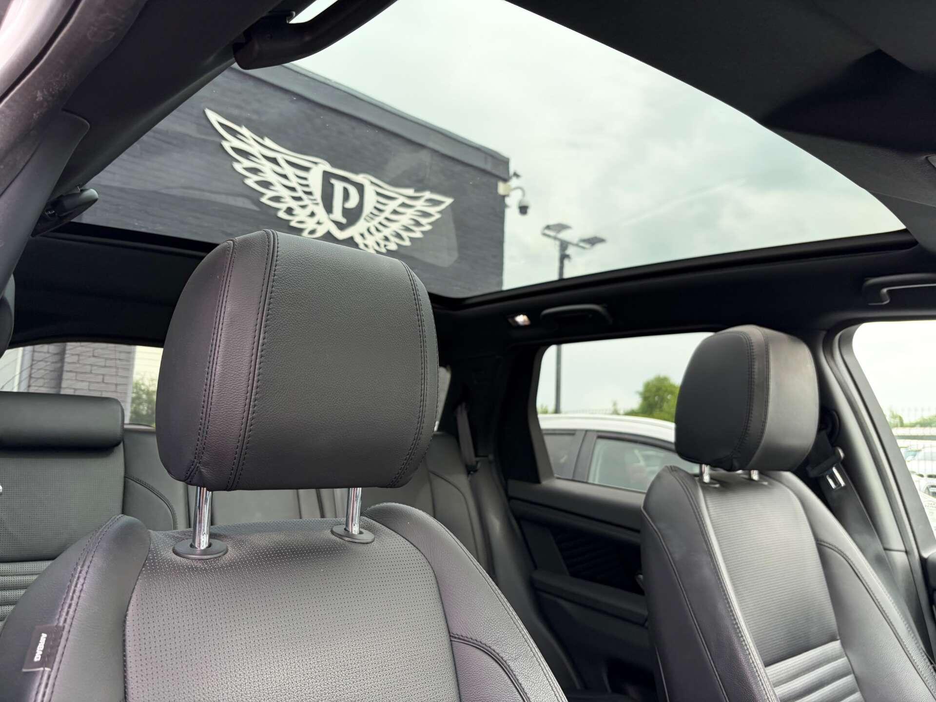 Land Rover Discovery Sport view 39
