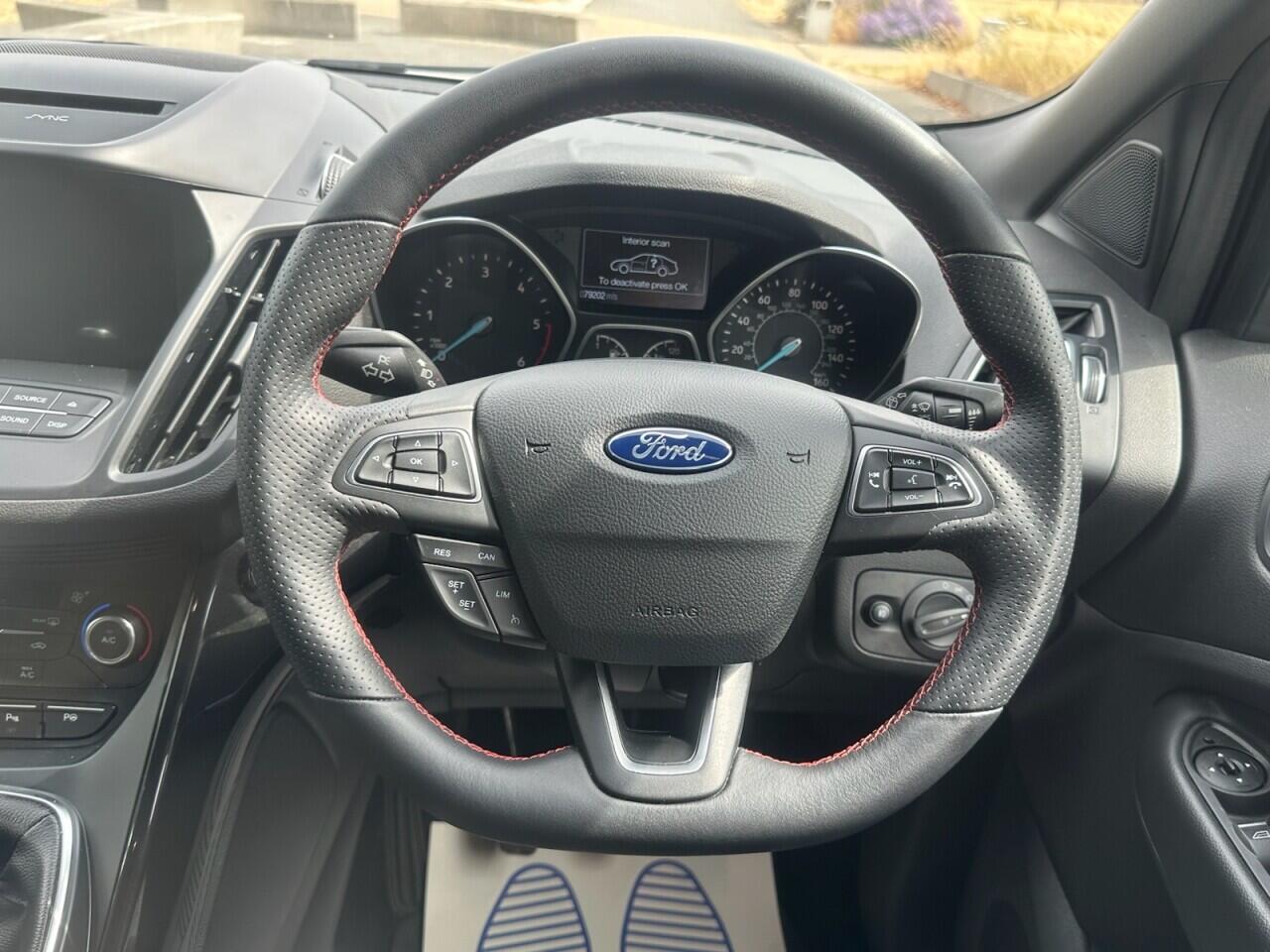 Ford Kuga view 25