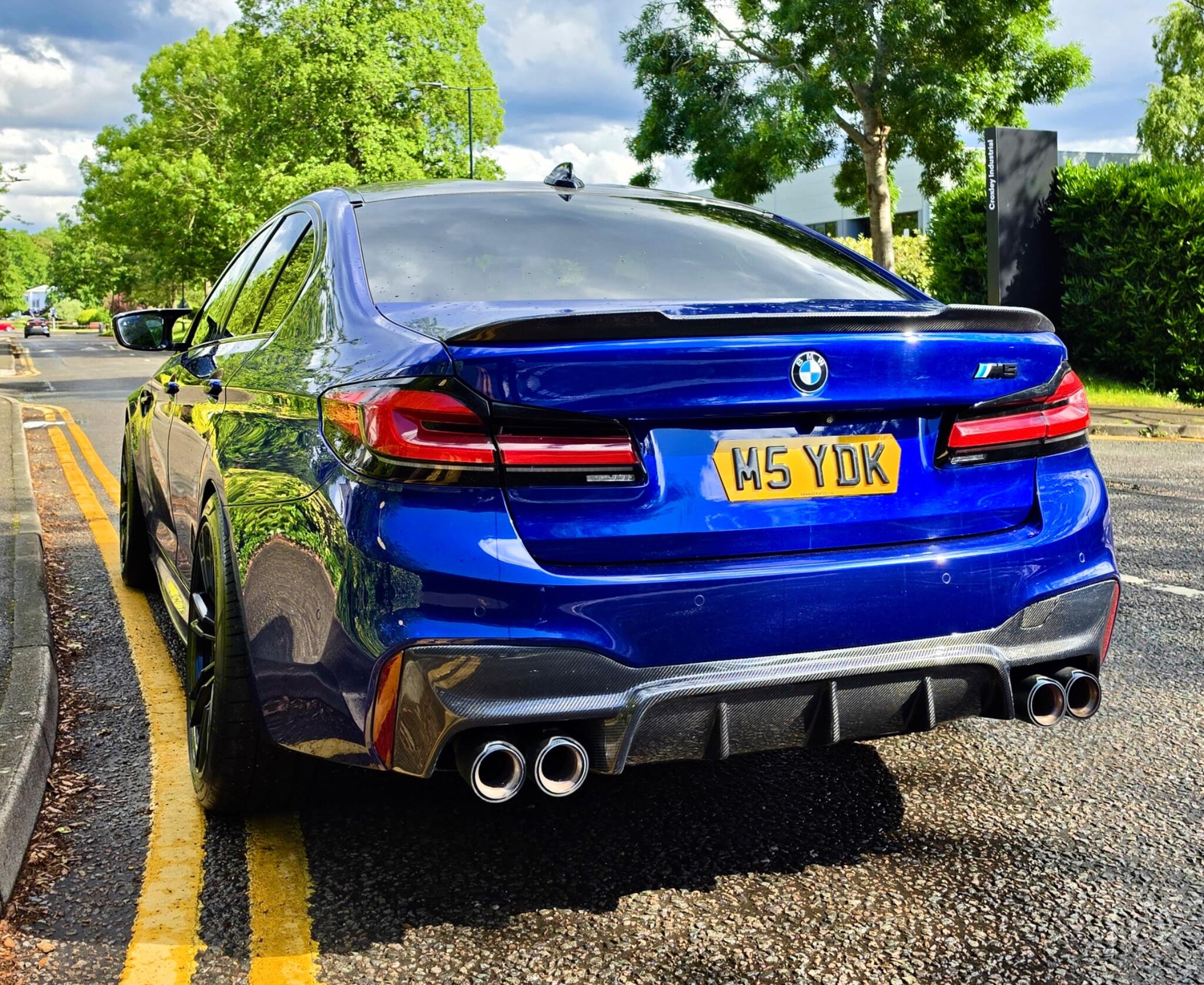 BMW M5 view 24