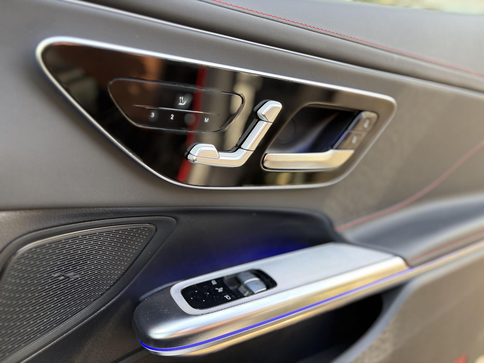 Mercedes-Benz Cle view 35