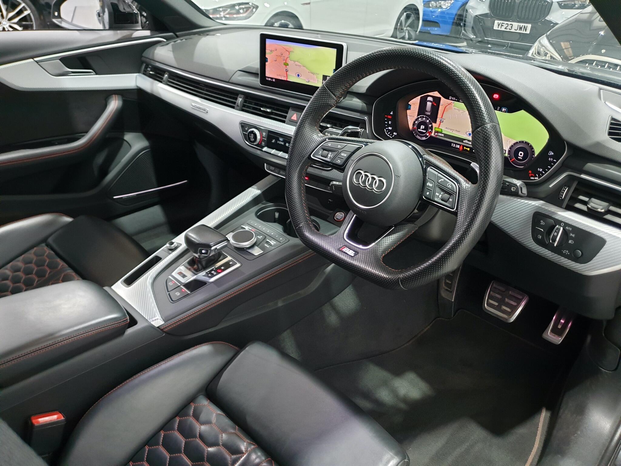 Audi RS4 view 61