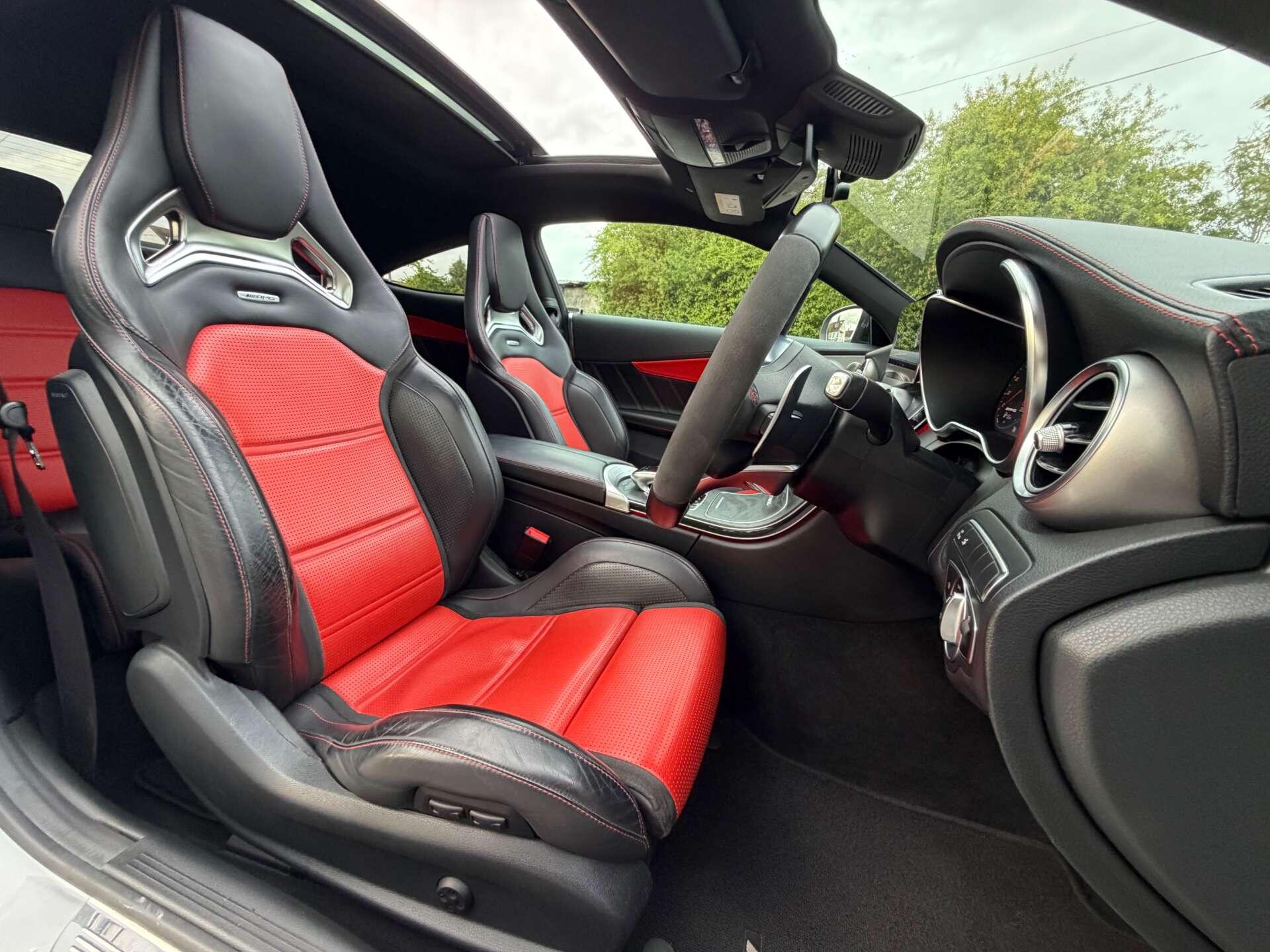 Mercedes-Benz C-Class view 25