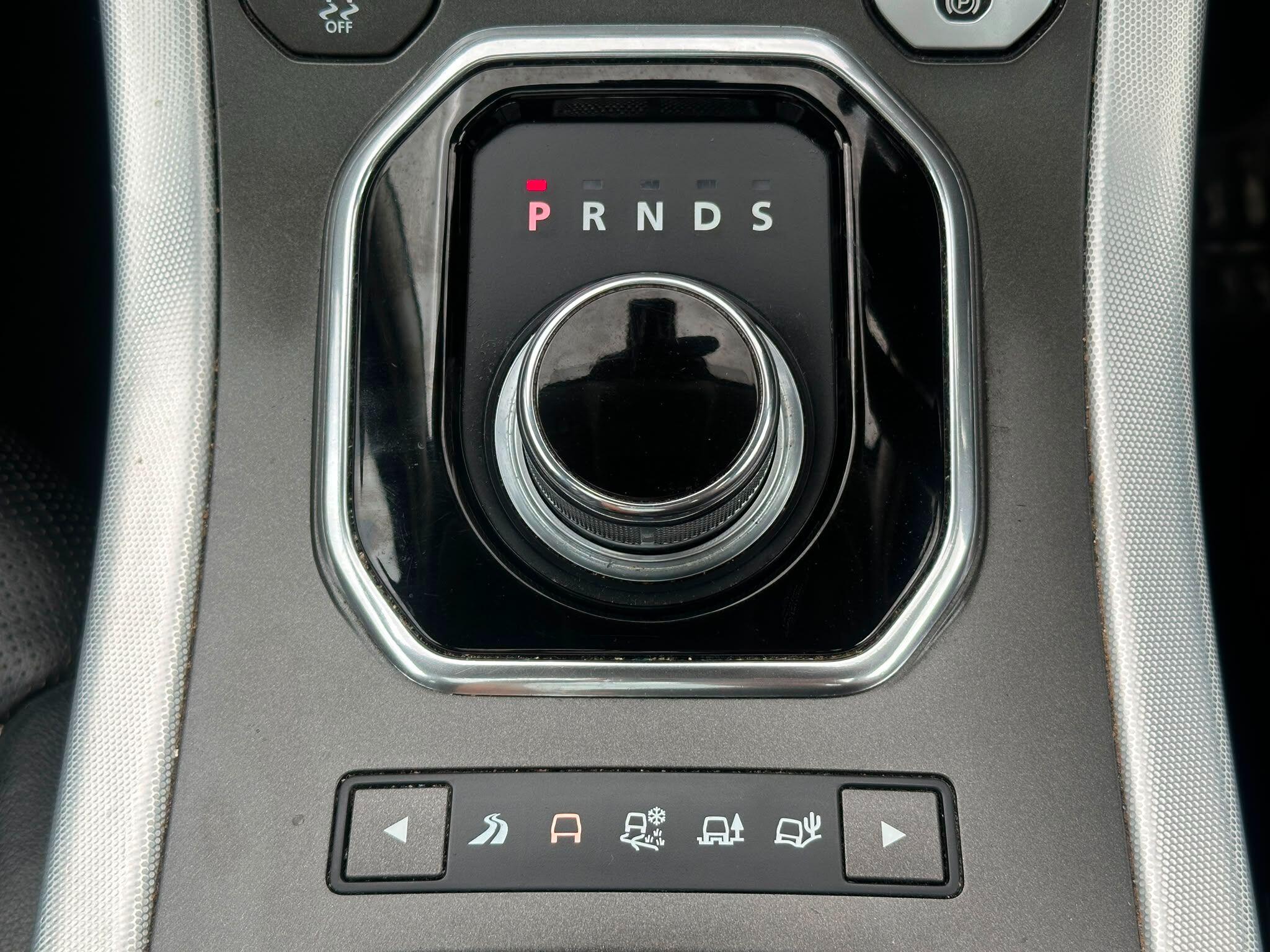 Land Rover Range Rover Evoque view 21