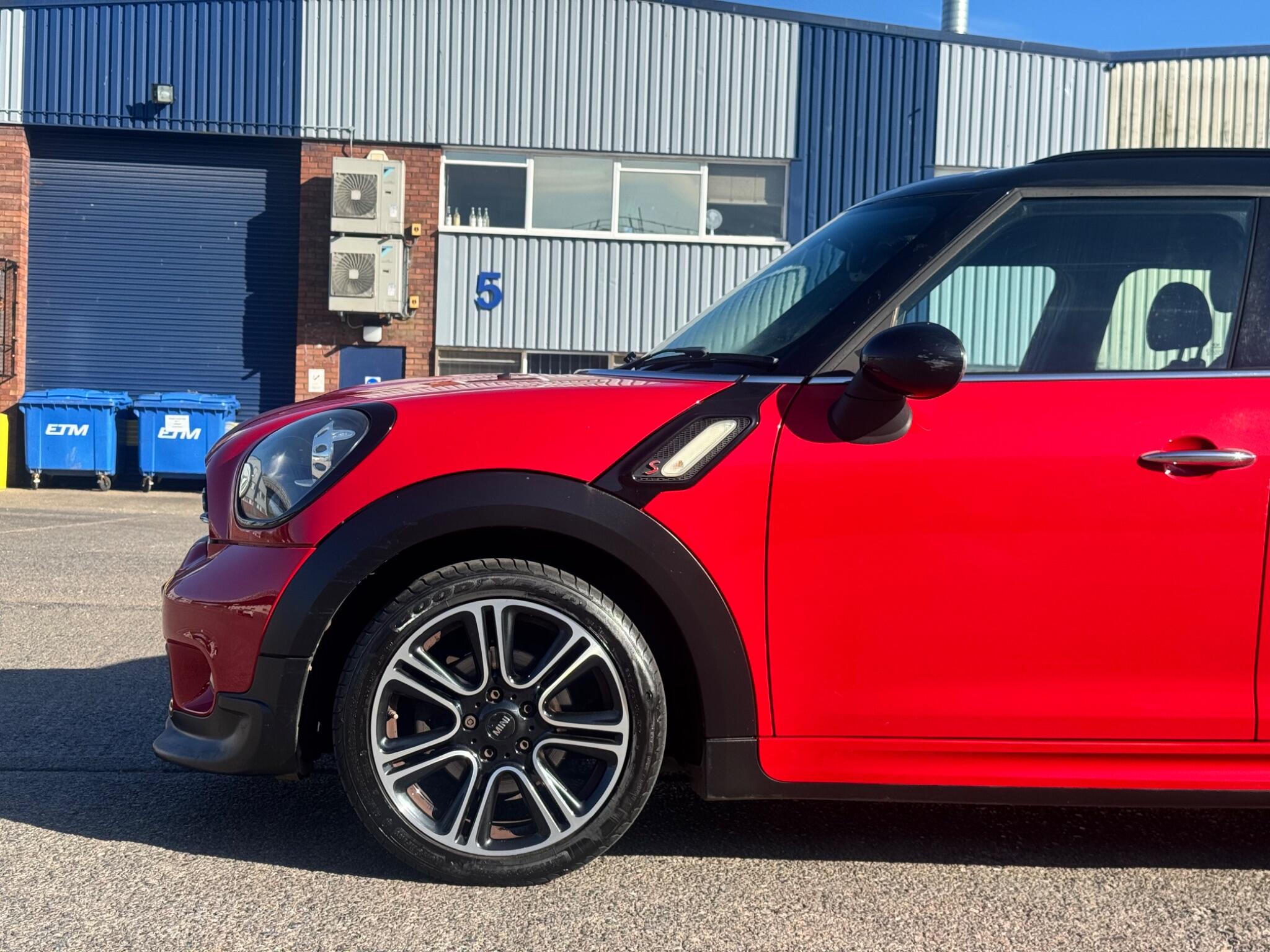 Mini Countryman view 32