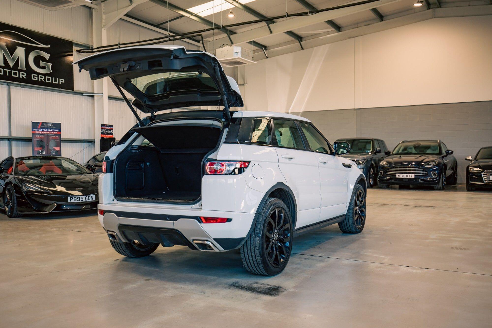 Land Rover Range Rover Evoque view 29