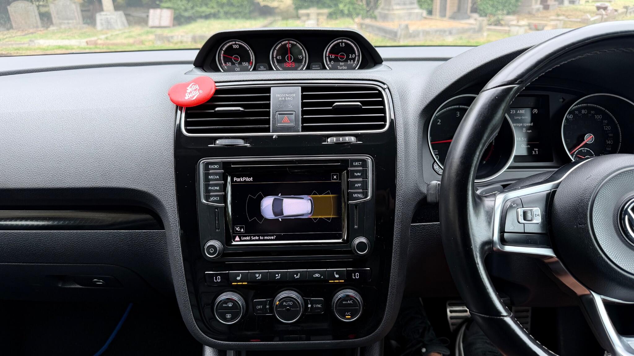 Volkswagen Scirocco view 25