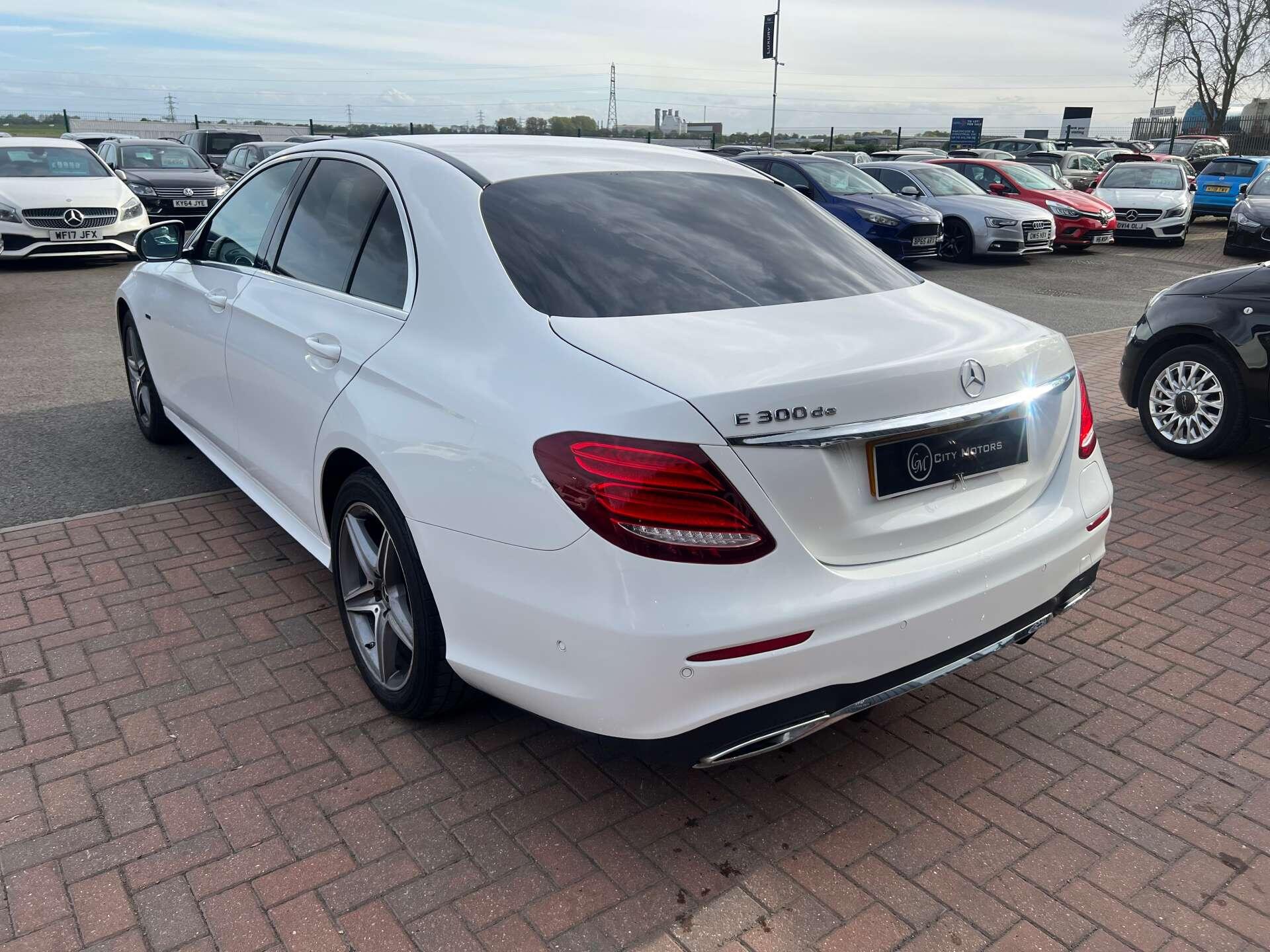 Mercedes-Benz E-Class view 13