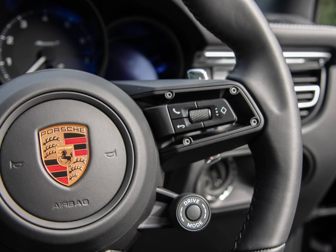 Porsche Macan view 53