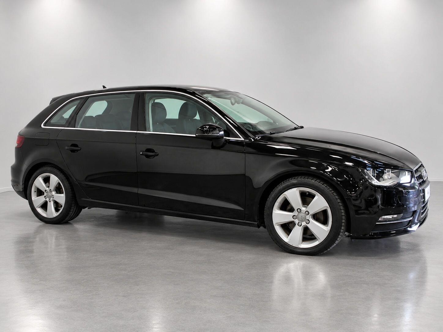 Audi A3 view 4