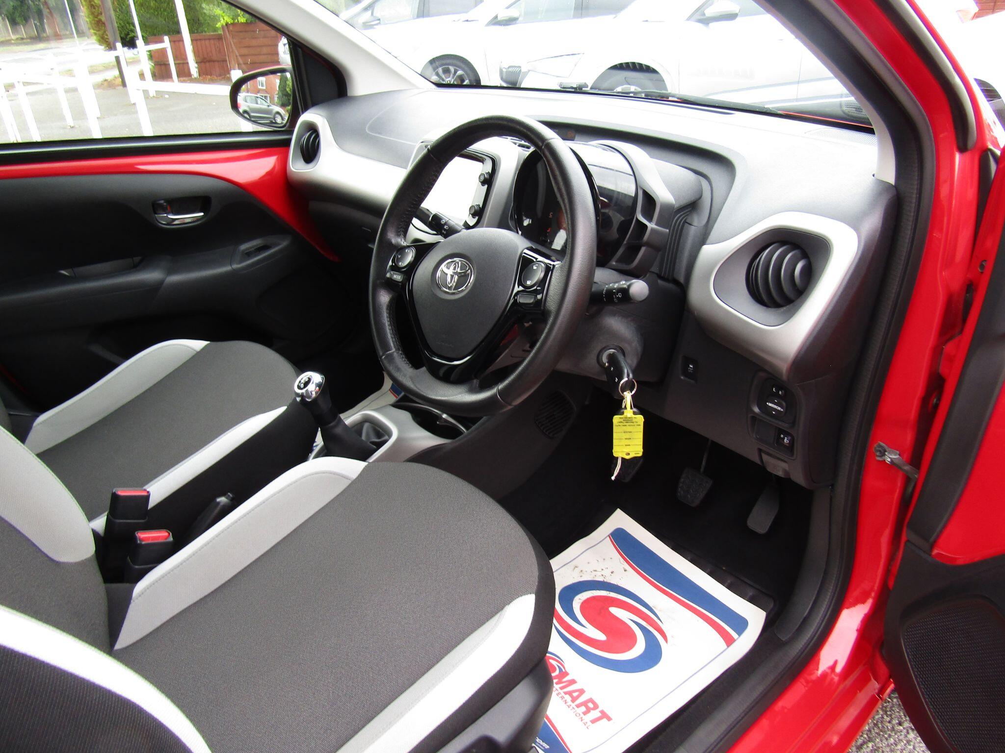 Toyota Aygo view 27