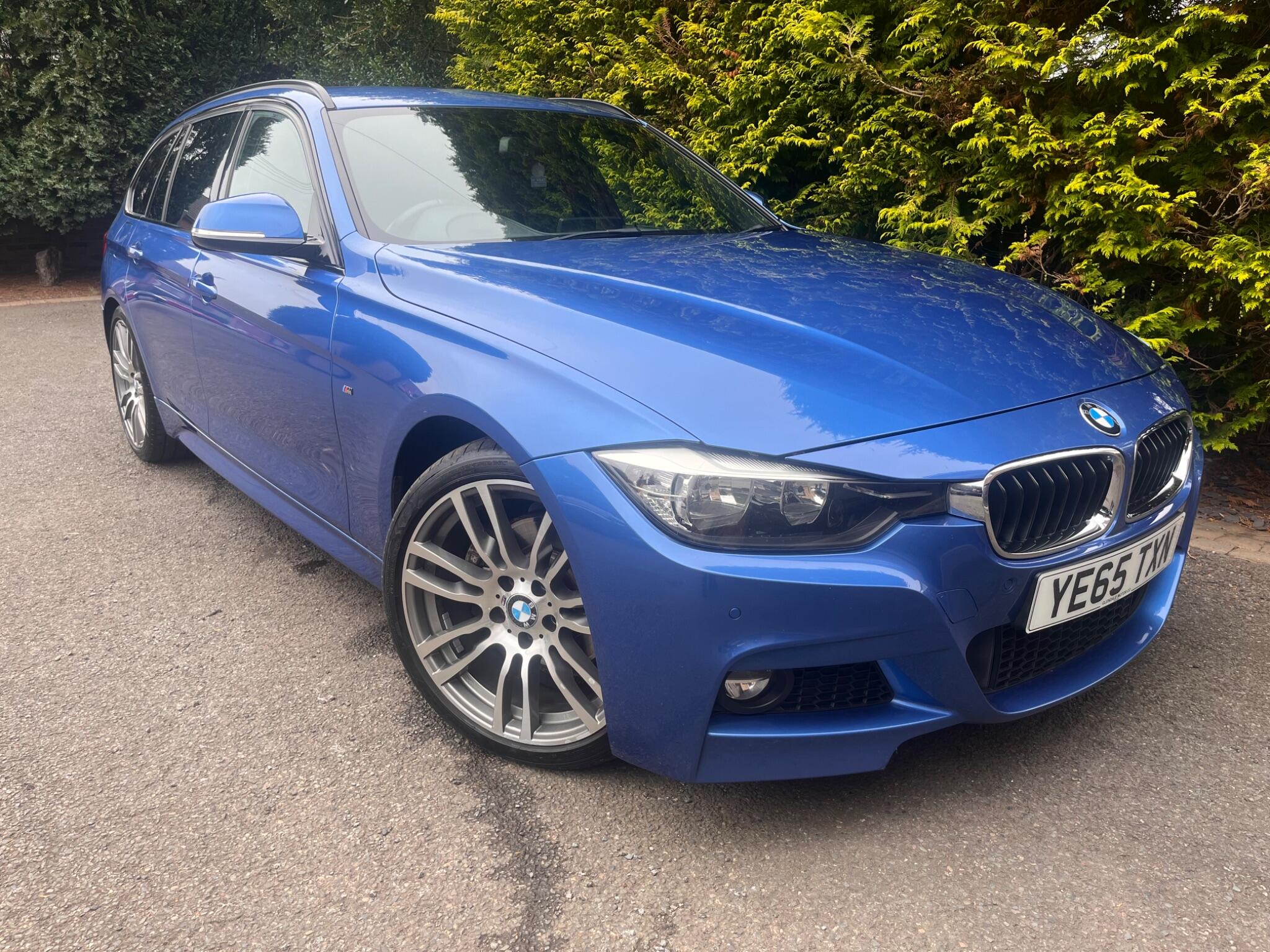BMW 3 Series view 22