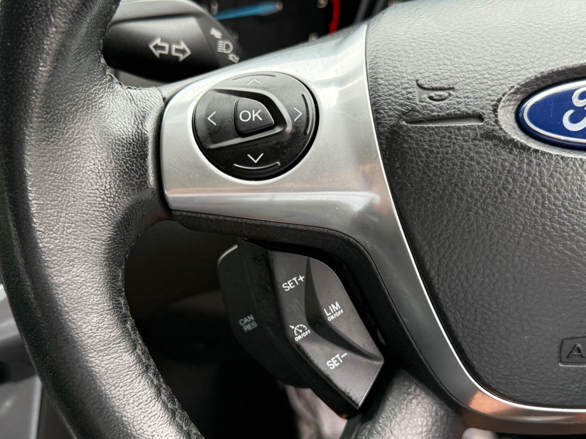 Ford Focus - Image 58
