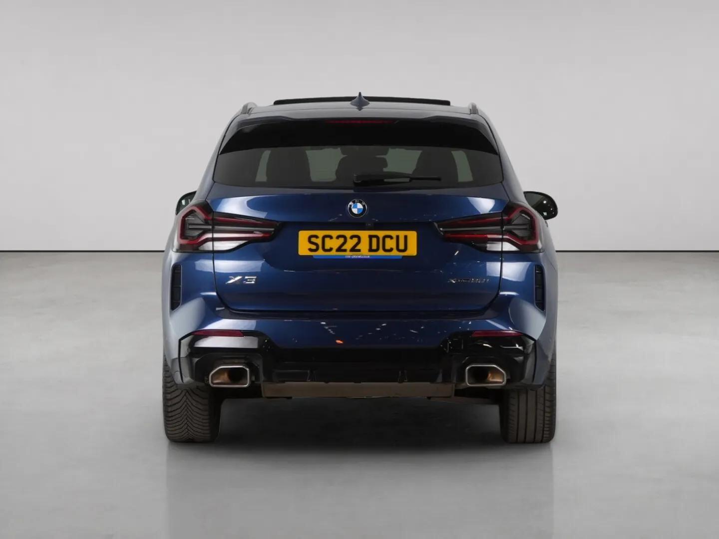 BMW X3 view 7
