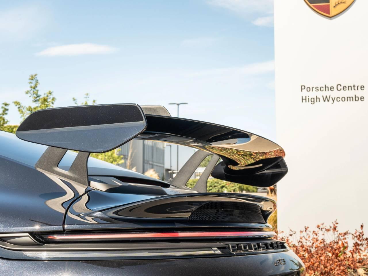 Porsche 911 view 46