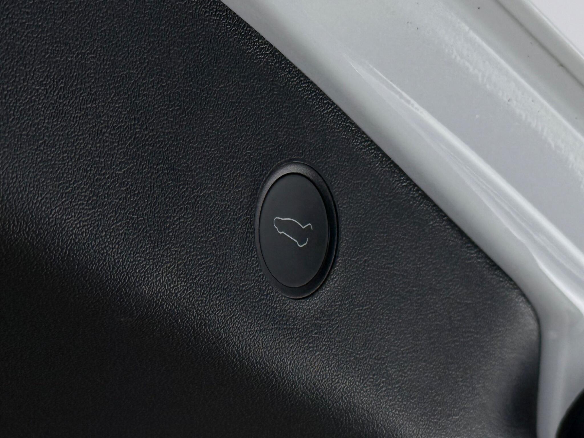 Tesla Model 3 view 12