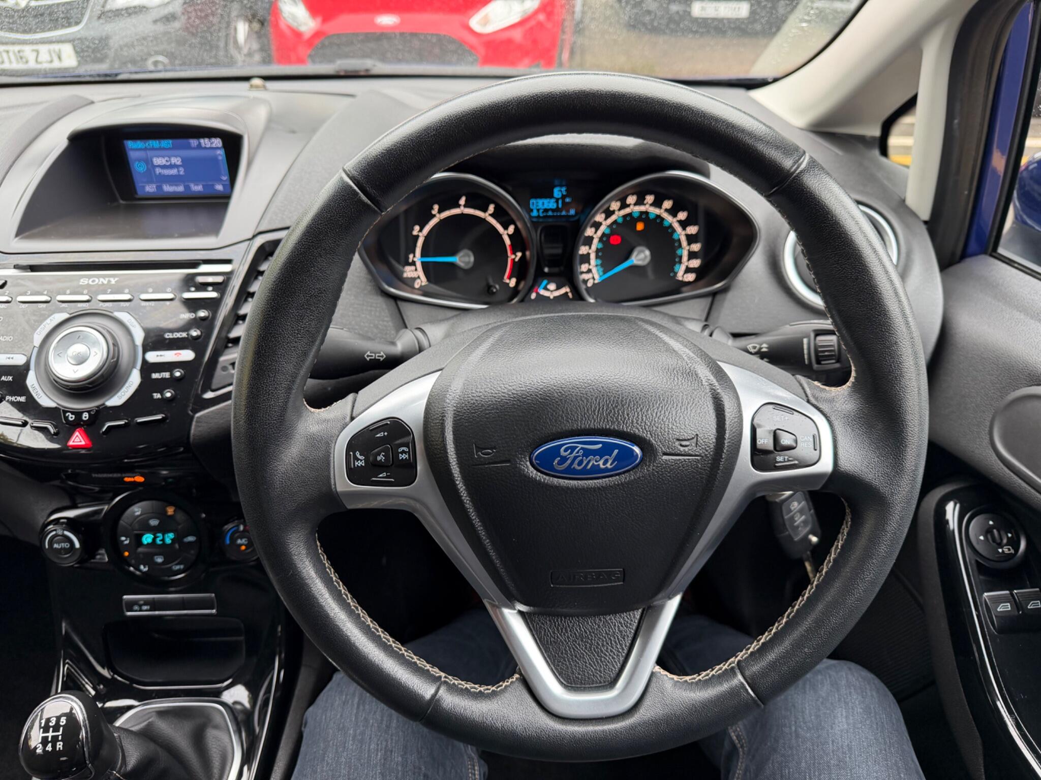 Ford Fiesta view 50