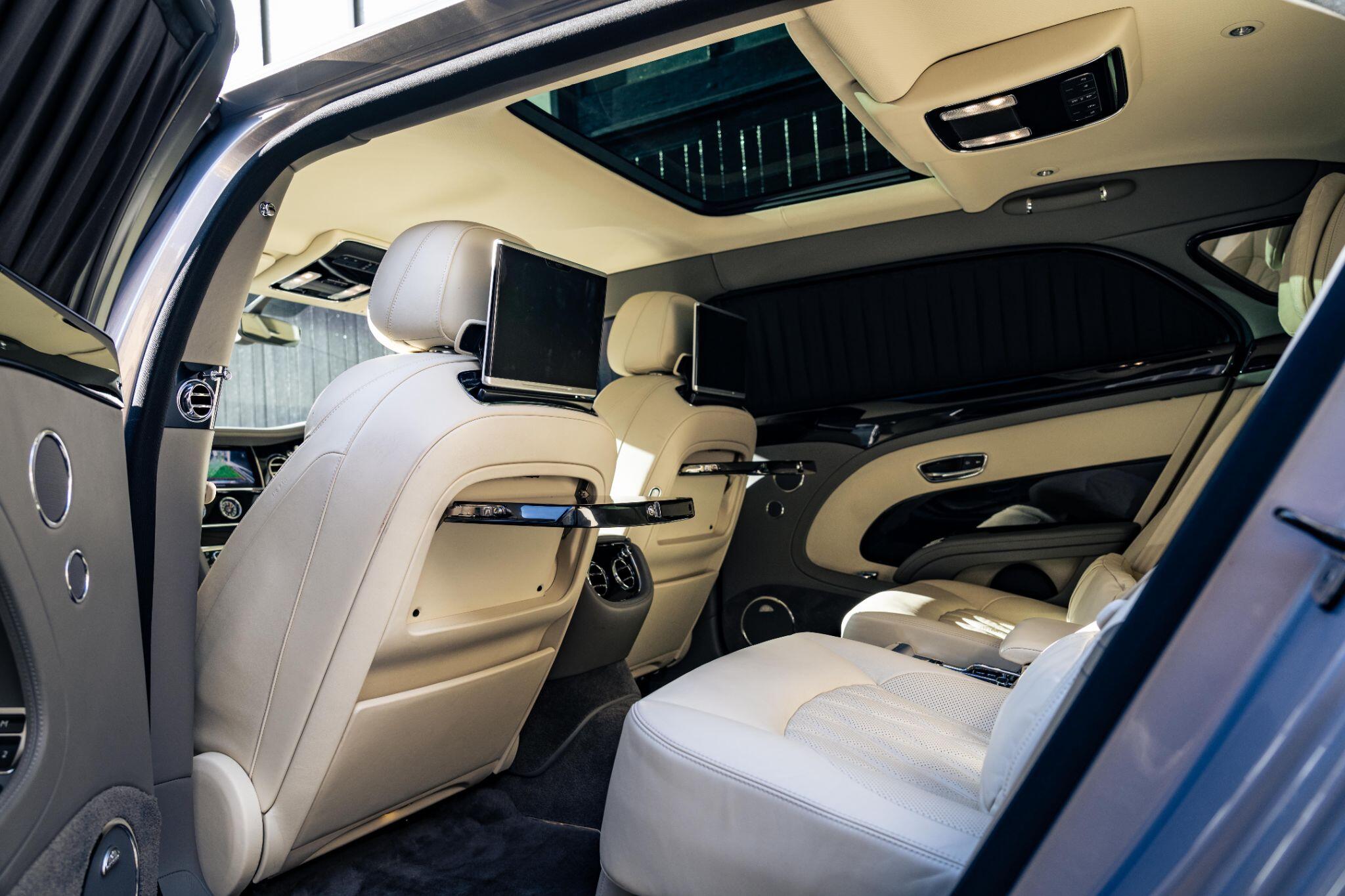 Bentley Mulsanne view 28