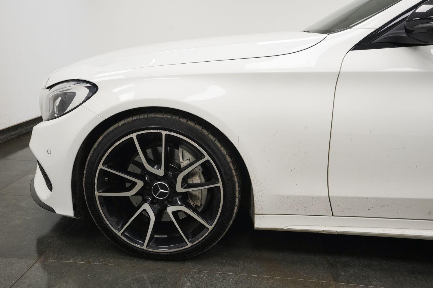 Mercedes-Benz C Class view 5