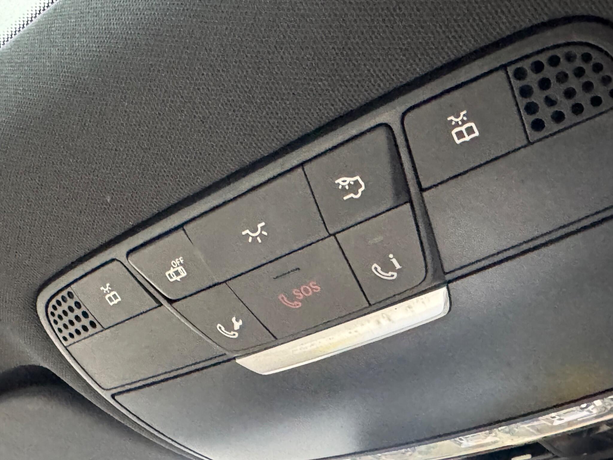 Mercedes-Benz C Class view 37