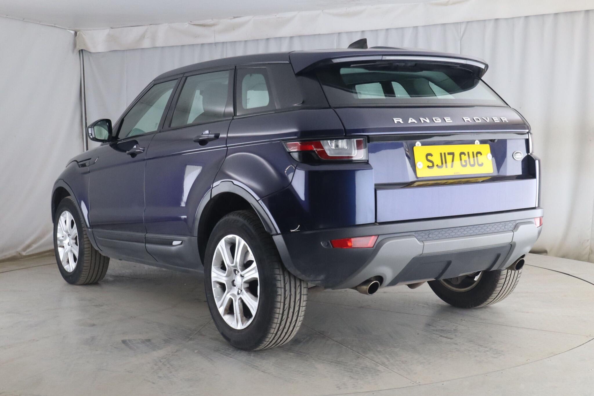 Land Rover Range Rover Evoque view 5