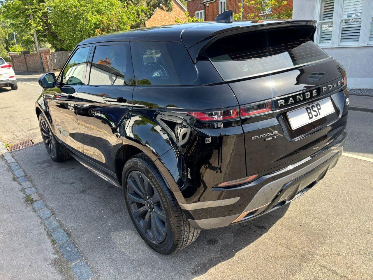 Land Rover Range Rover Evoque view 3