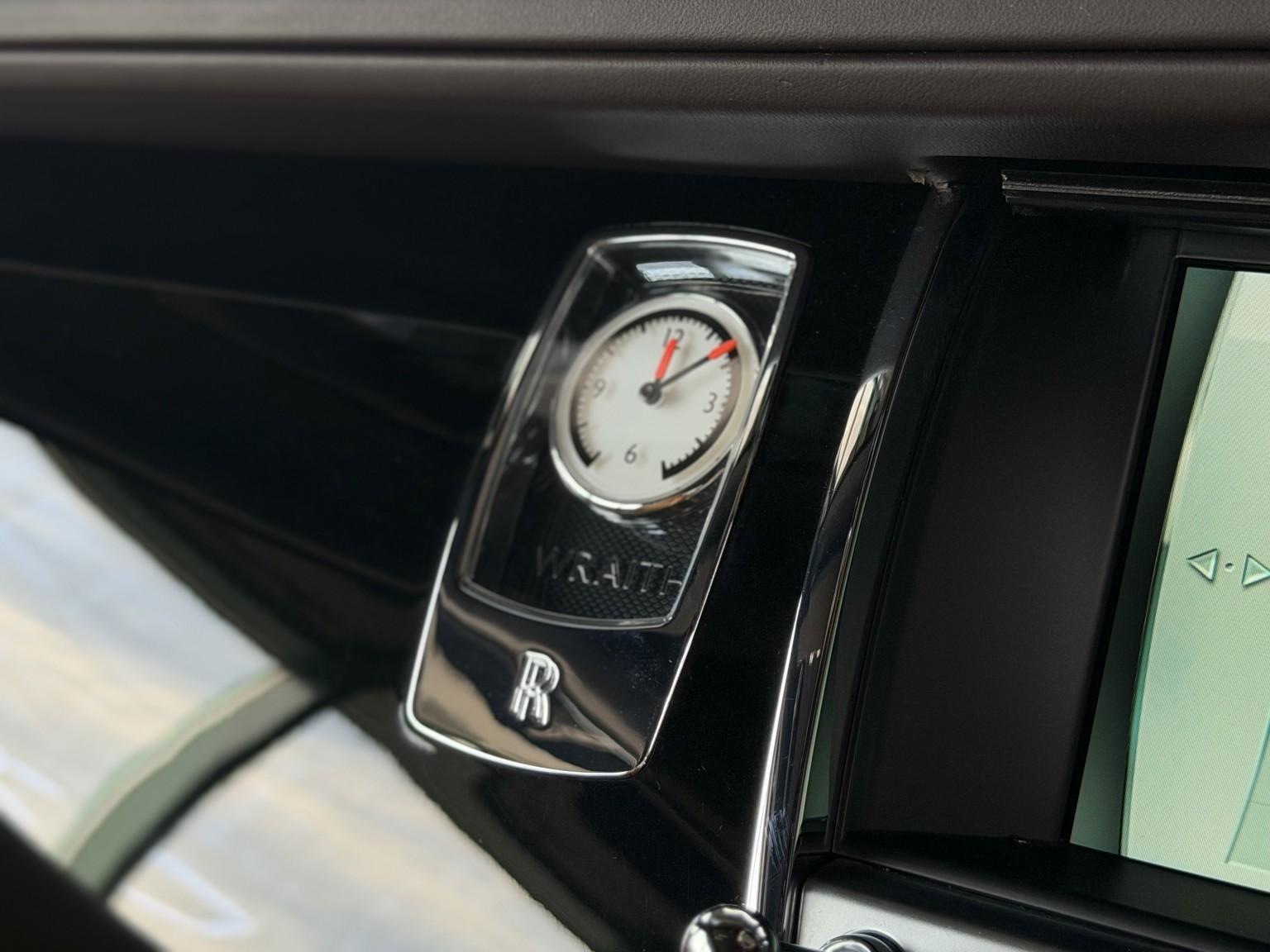 Rolls-Royce Wraith view 50