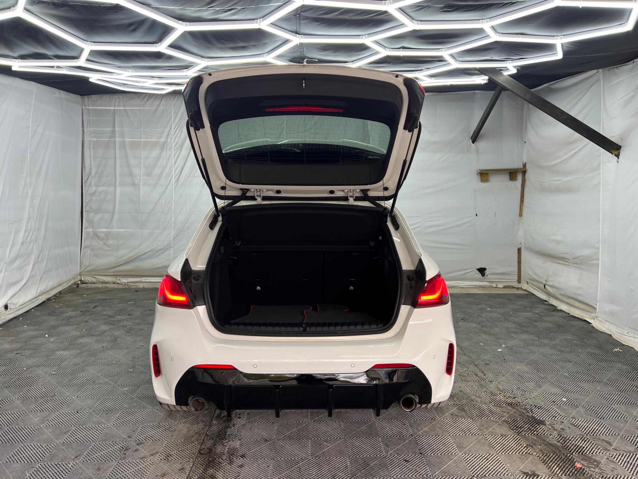BMW 1 Series view 50