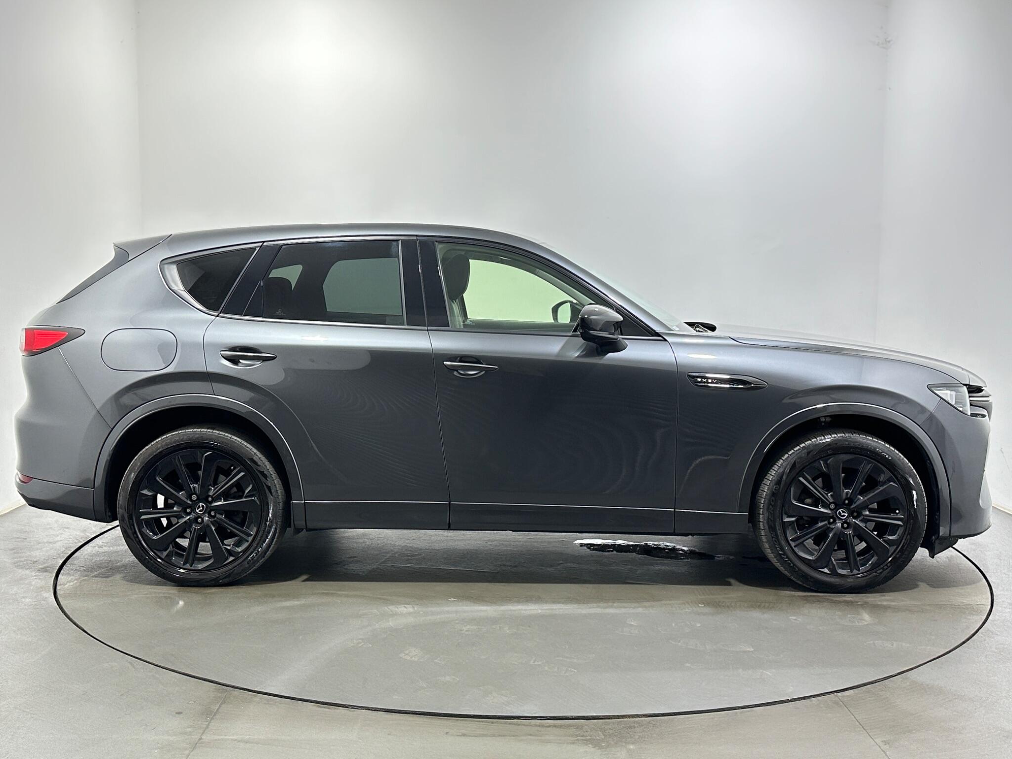 Mazda CX-60 view 9