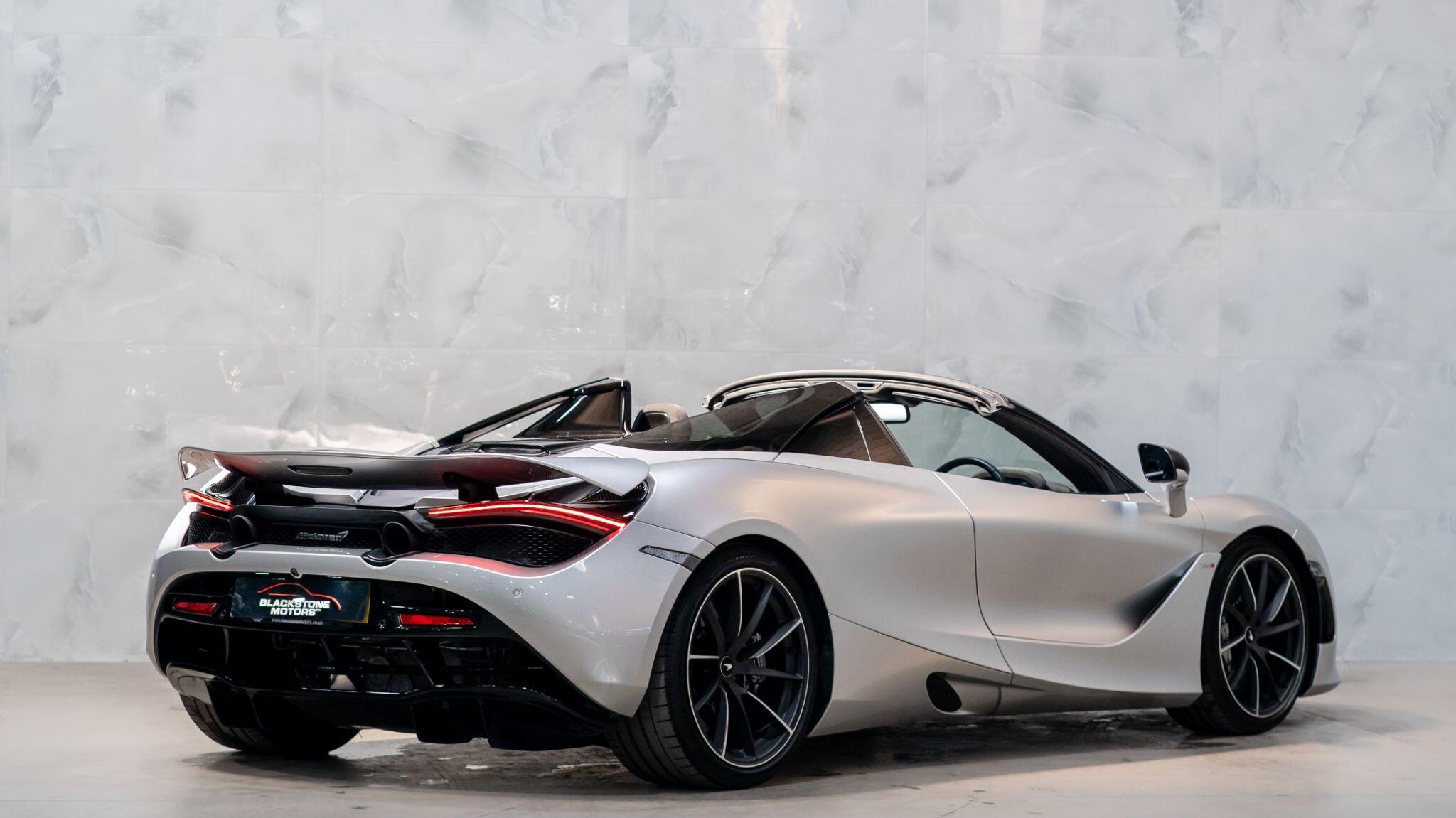 Mclaren 720s view 9
