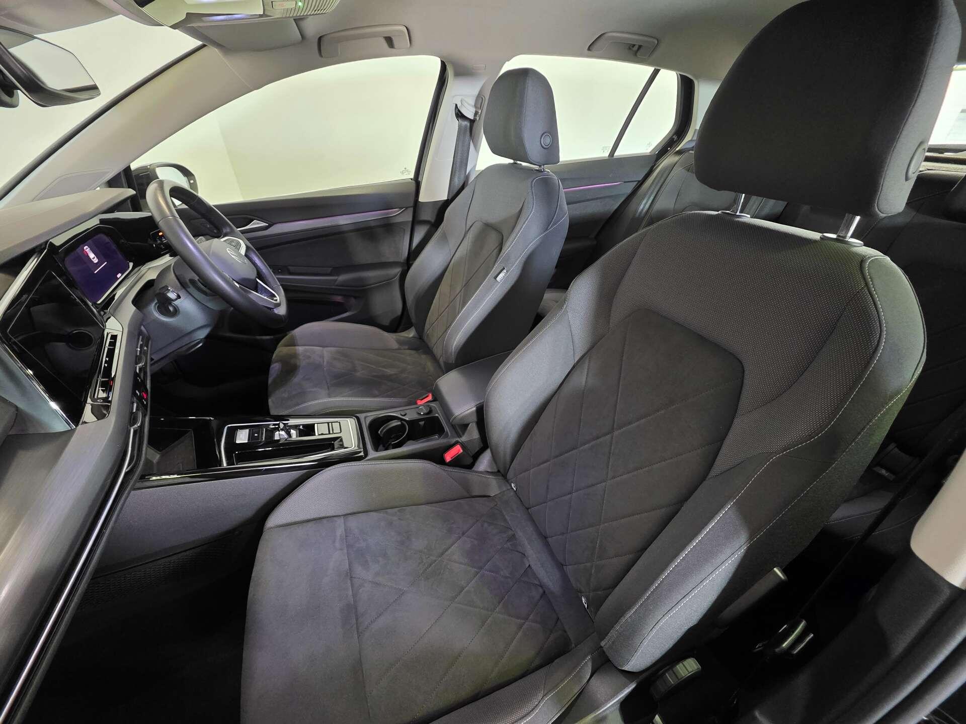 Volkswagen Golf view 59