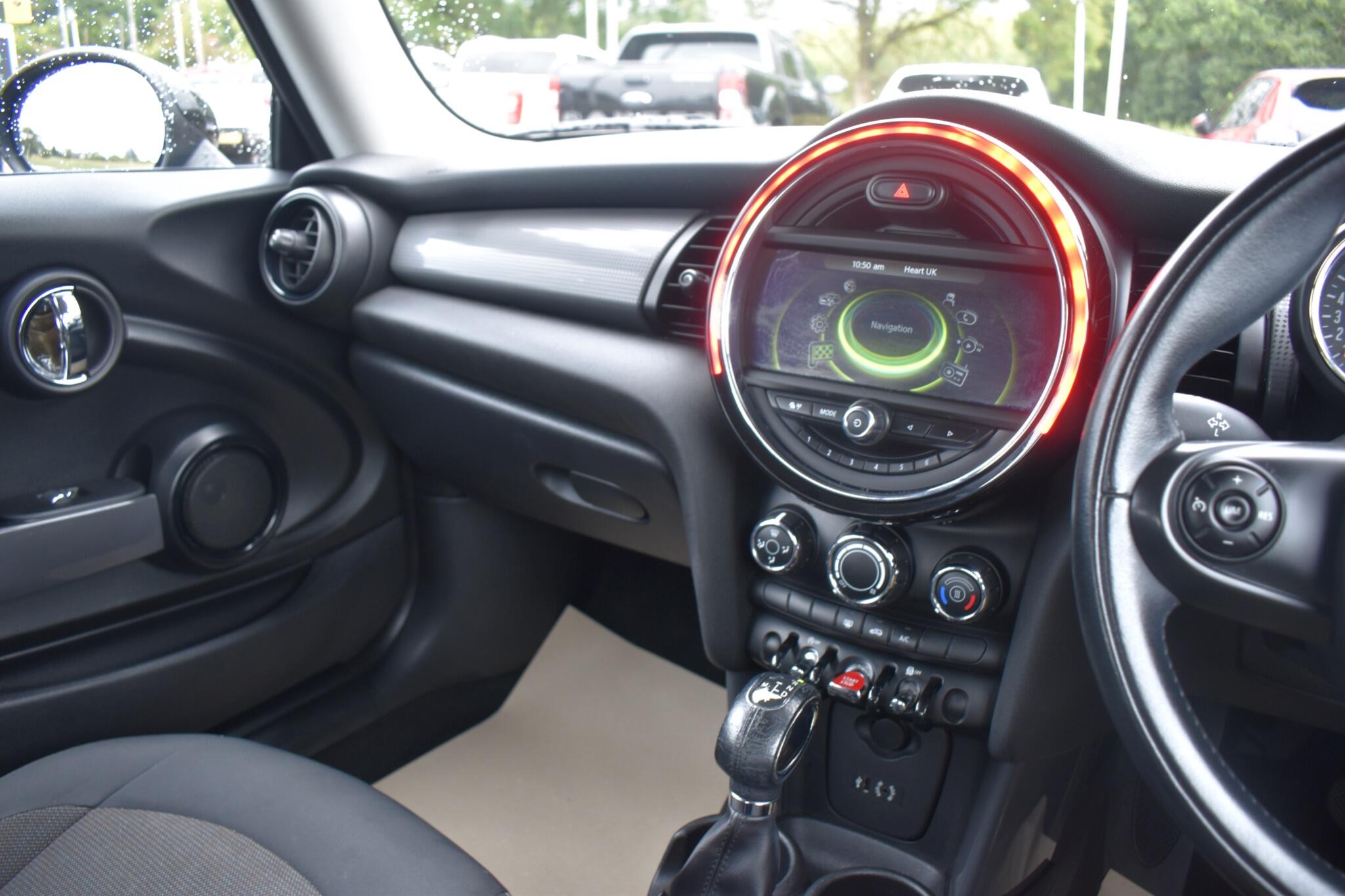 Hatch - 1.5 Cooper Auto Euro 6 (s/s) 3dr - Image 18