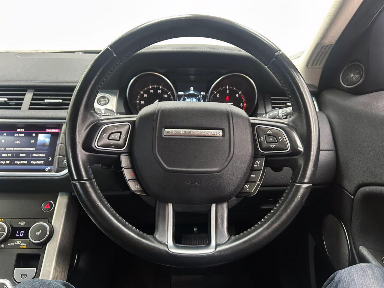 Land Rover Range Rover Evoque view 19