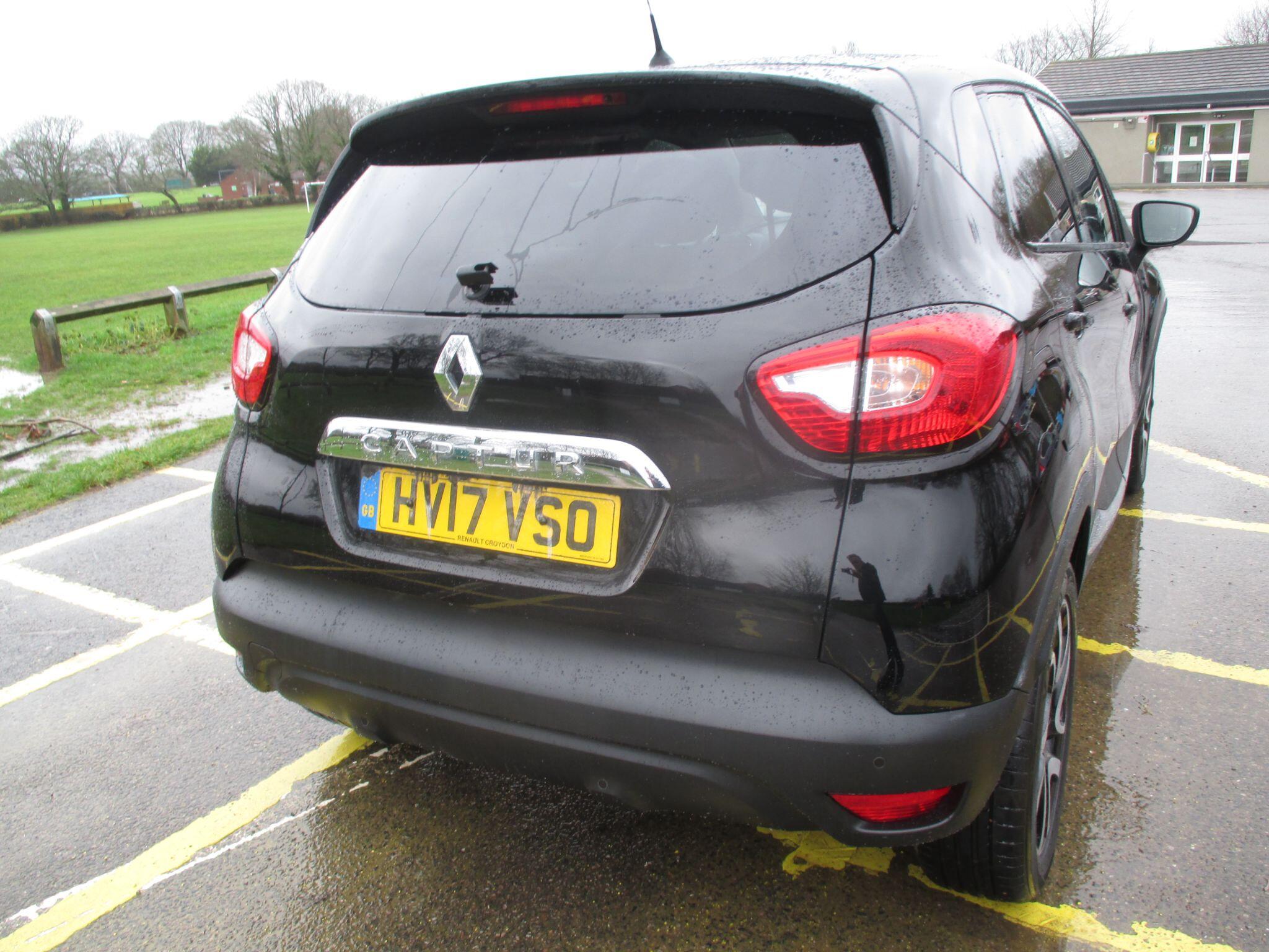 2017 Renault Captur 1.2 TCe ENERGY Dynamique S Nav Euro 6 (s/s) 5dr • 67,252 miles image 10