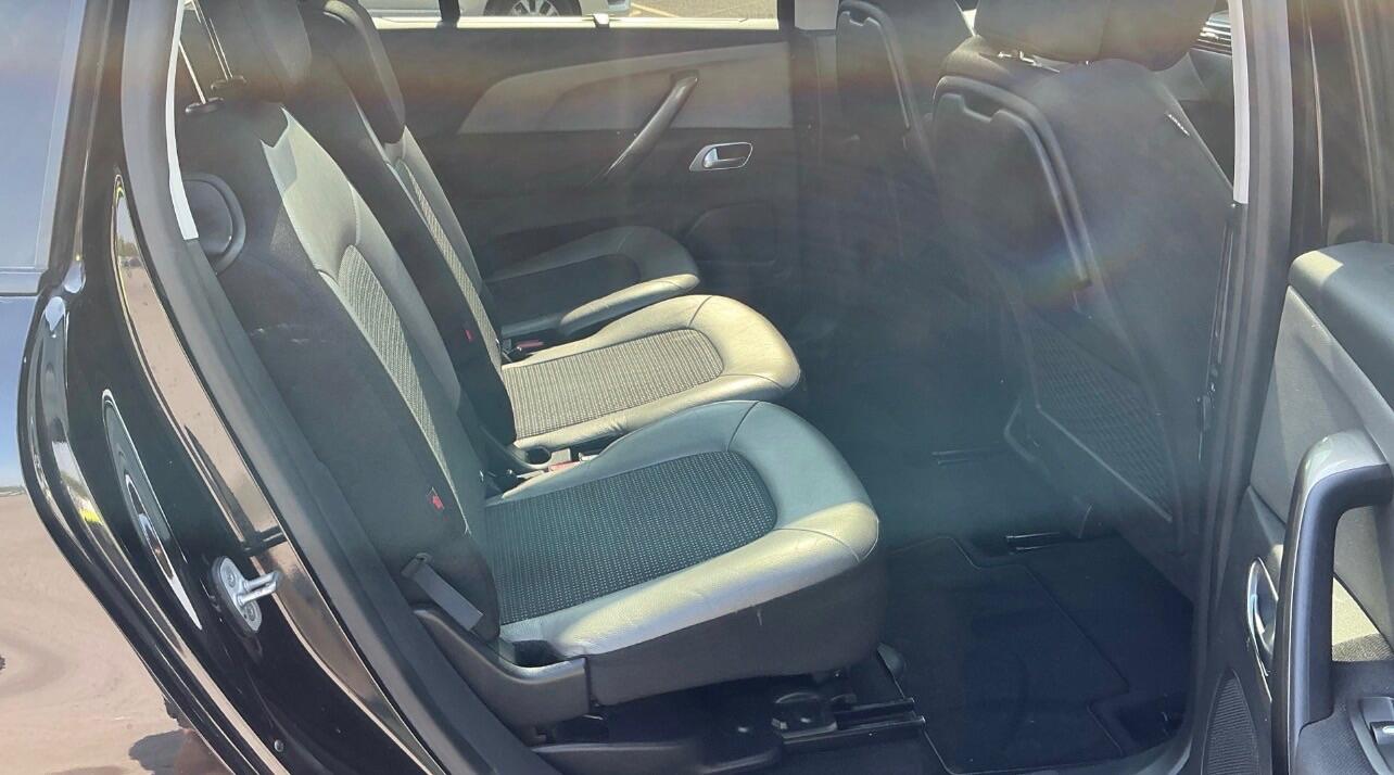 Vauxhall Insignia view 19
