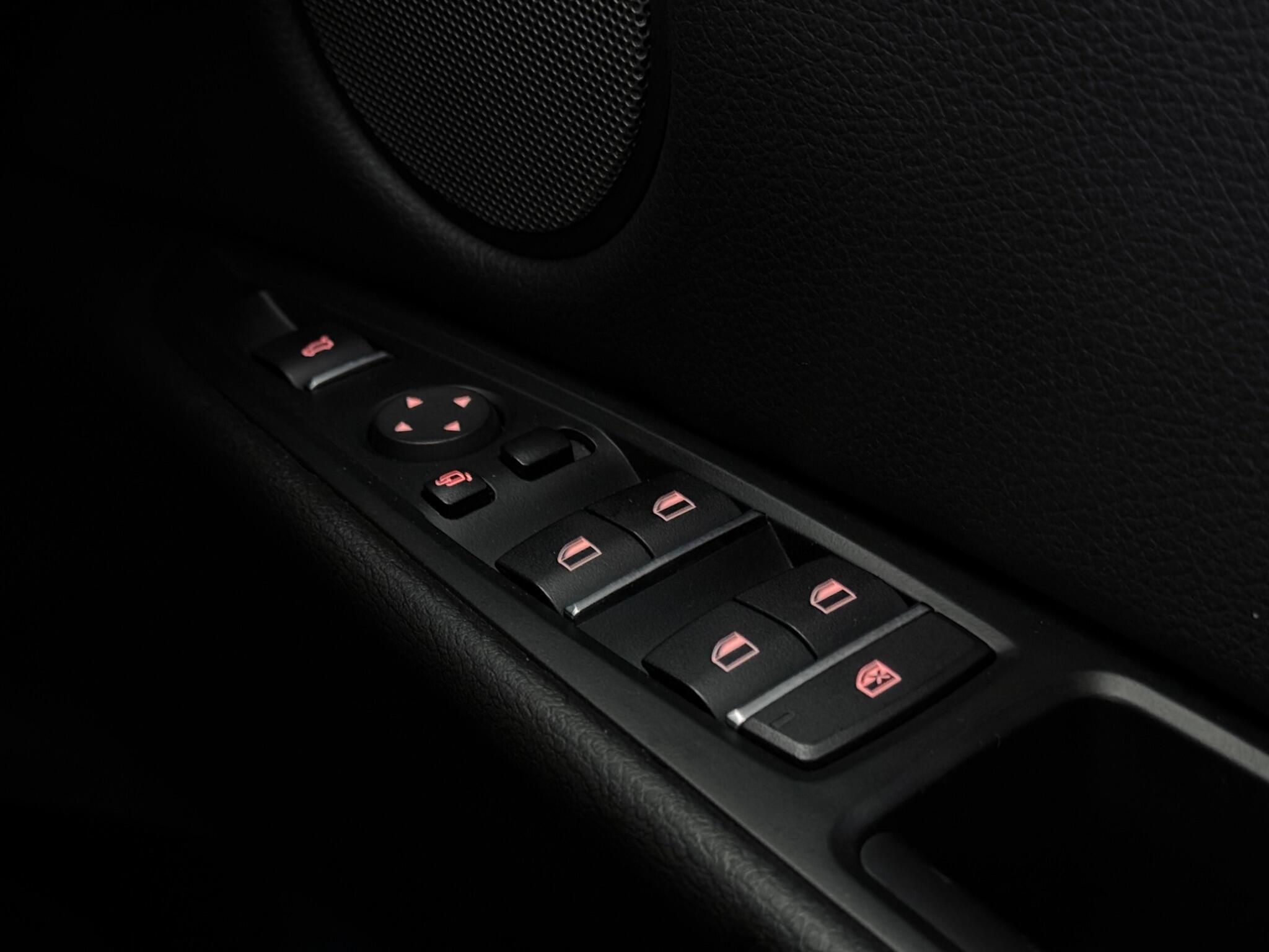 BMW X6 view 19