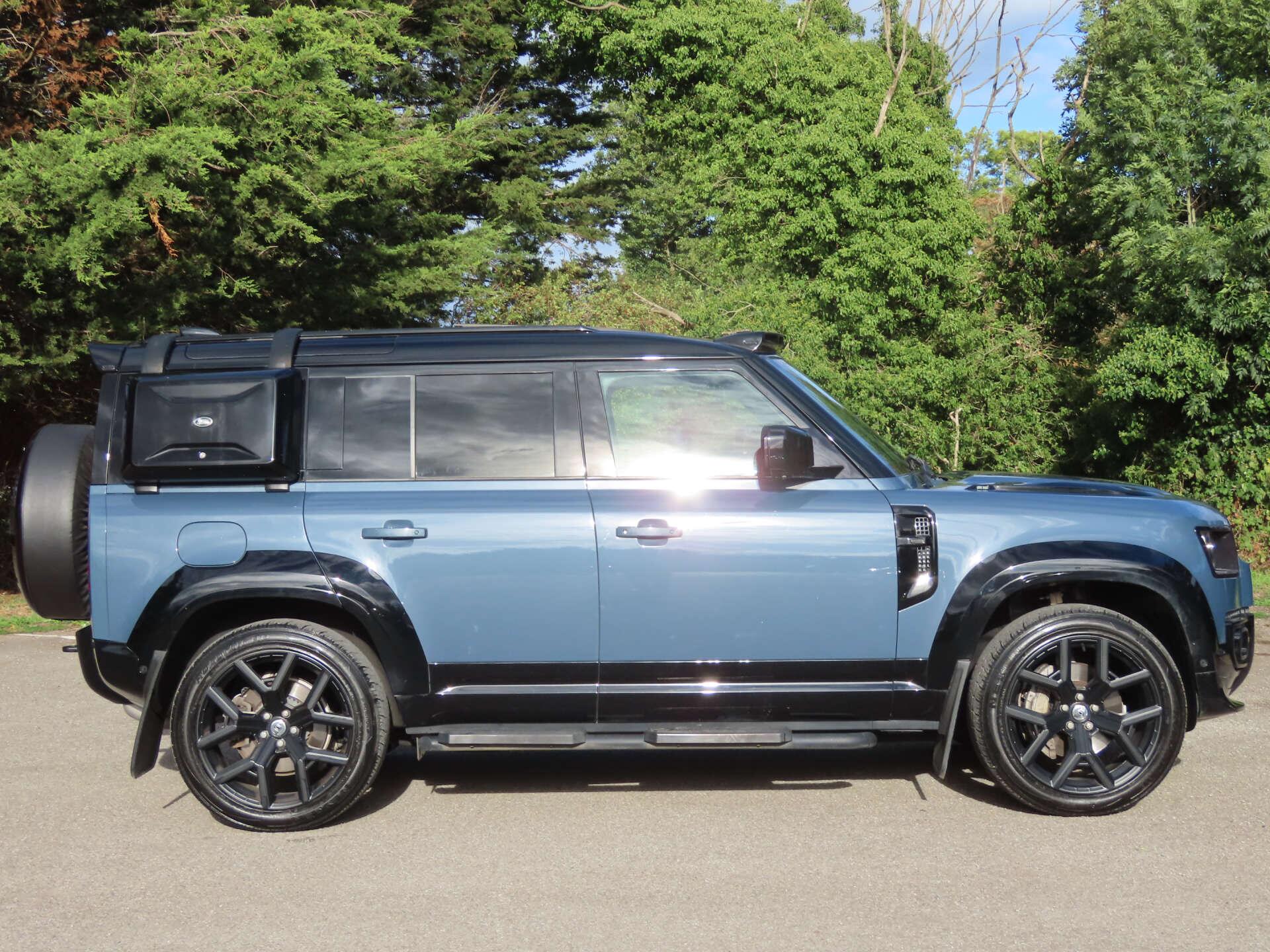 Land Rover Defender view 8