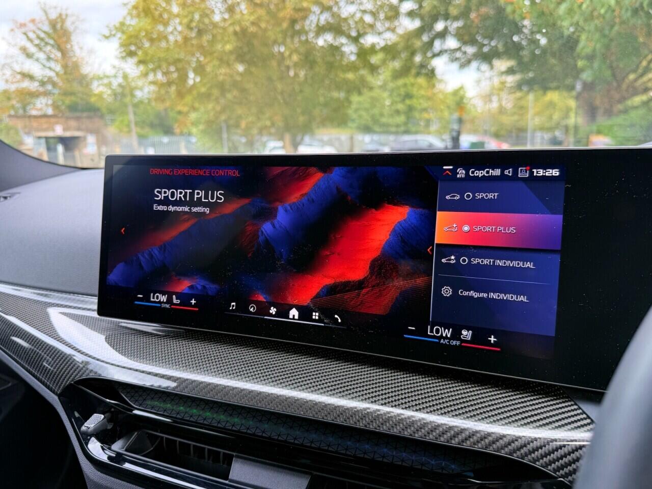 BMW 3 Series view 28